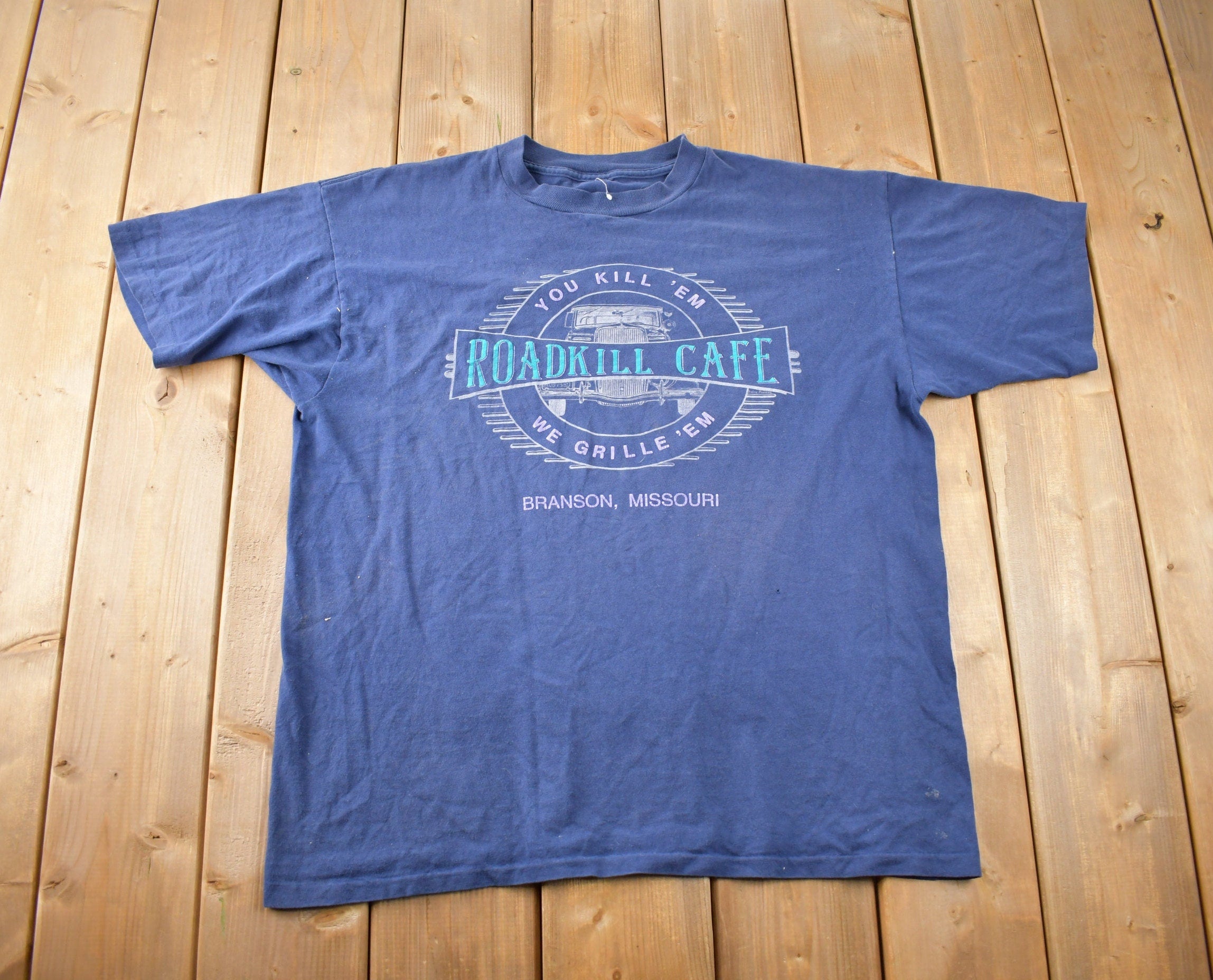 Vintage 1990s Roadkill Cafe Branson Missouri Travel T Shirt Made In USA Size XL