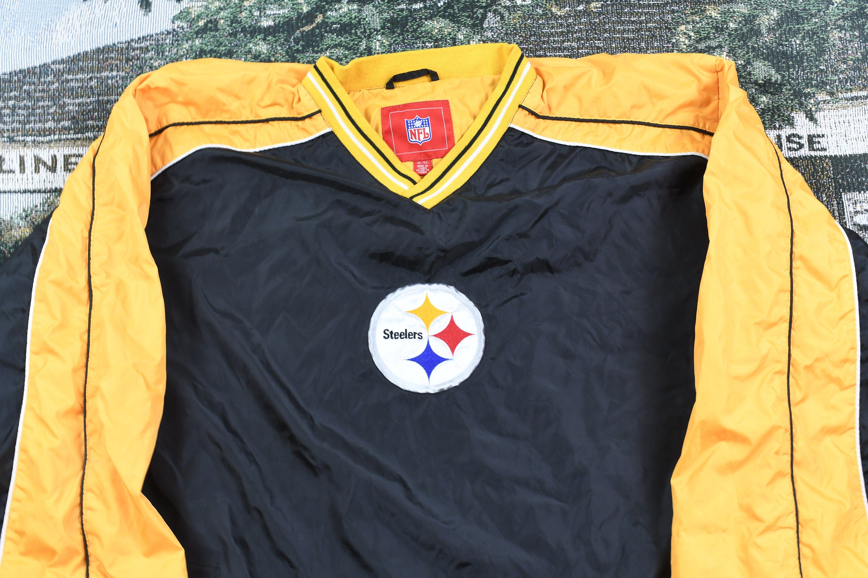 Vintage 1990s Pittsburgh Steelers NFL Pullover Windbreaker