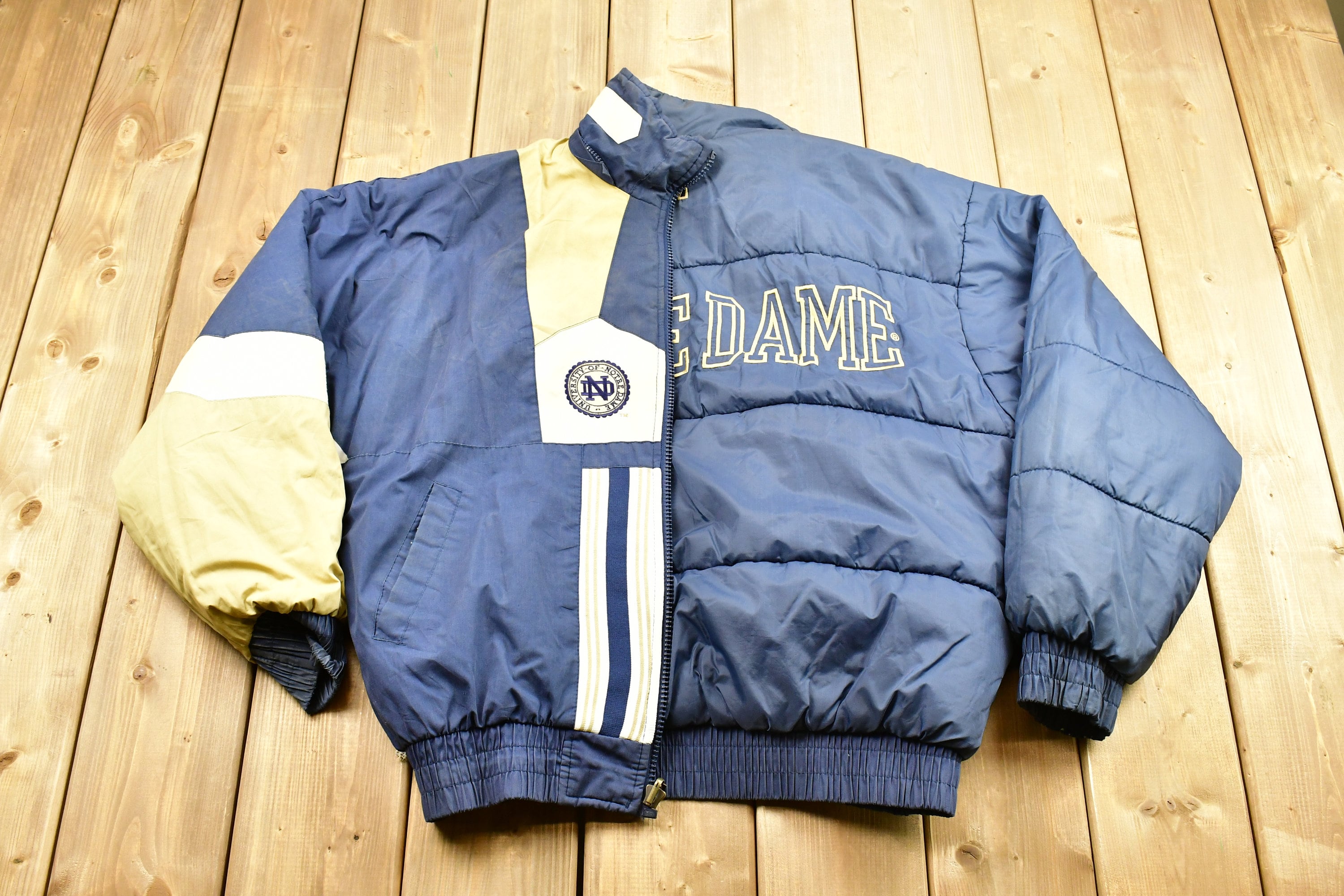 Vintage 1990s University Of Notre Dame Fighting Irish Reversible Pro Player Puffer Jacket