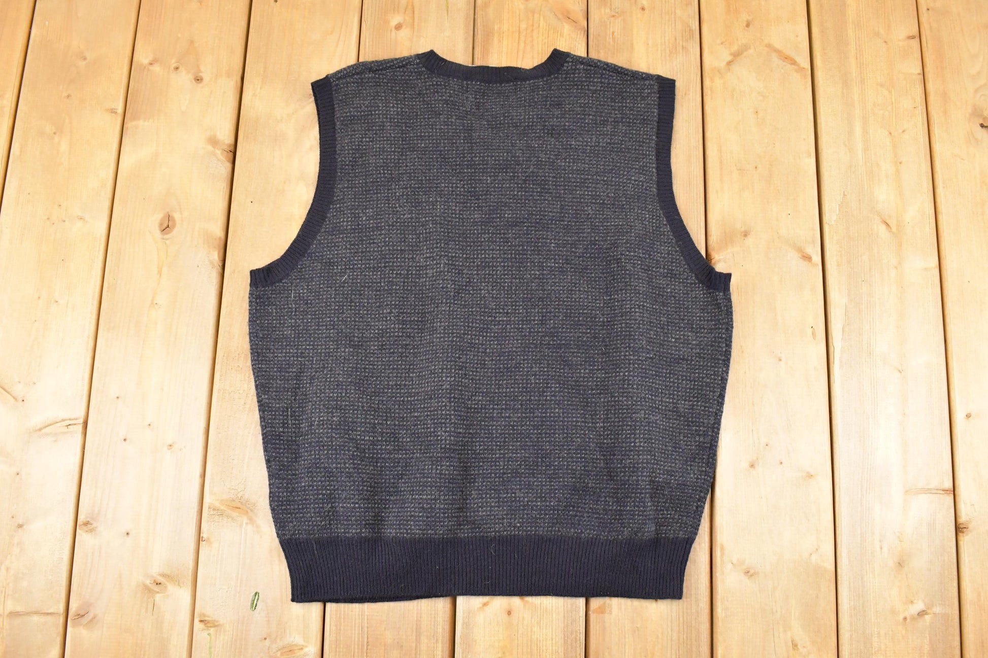 Vintage 1990s Polo By Ralph Lauren Abstract Wool Knit V Neck Sweater Vest Mens L