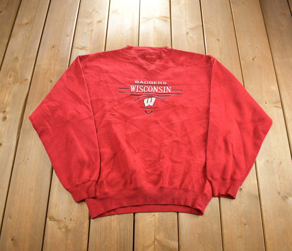 Vintage 1990s University Of Wisconsin Badgers Embroidered Crewneck