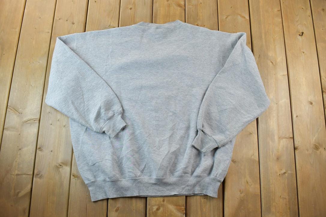 Vintage 1990s Russell Athletics Blank Crewneck Sweatshirt