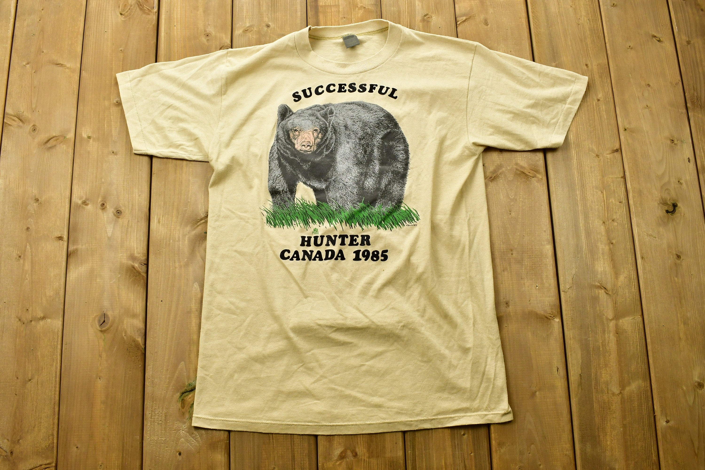 Vintage 1985 Canada Hunting Puff Print T-Shirt