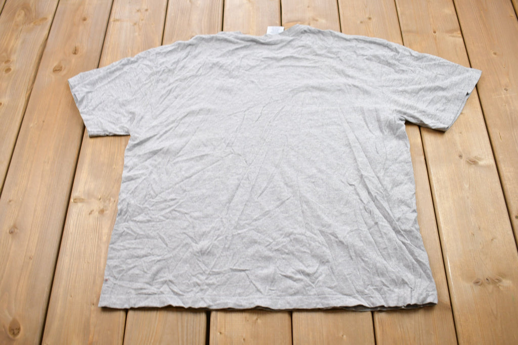 Vintage 1990s Tommy Hilfiger Graphic T-Shirt
