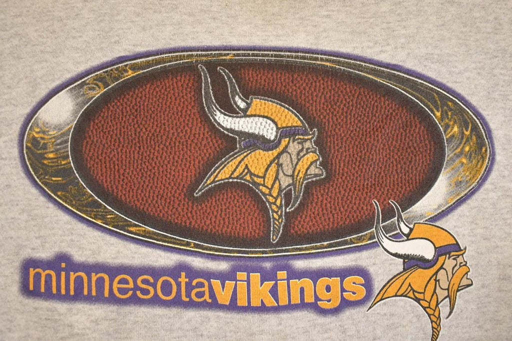 Vintage 1990s Logo 7 Minnesota Vikings Crewneck Sweatshirt Men's L / 90s NFL Football / Sportswear / Gridiron / Super Bowl