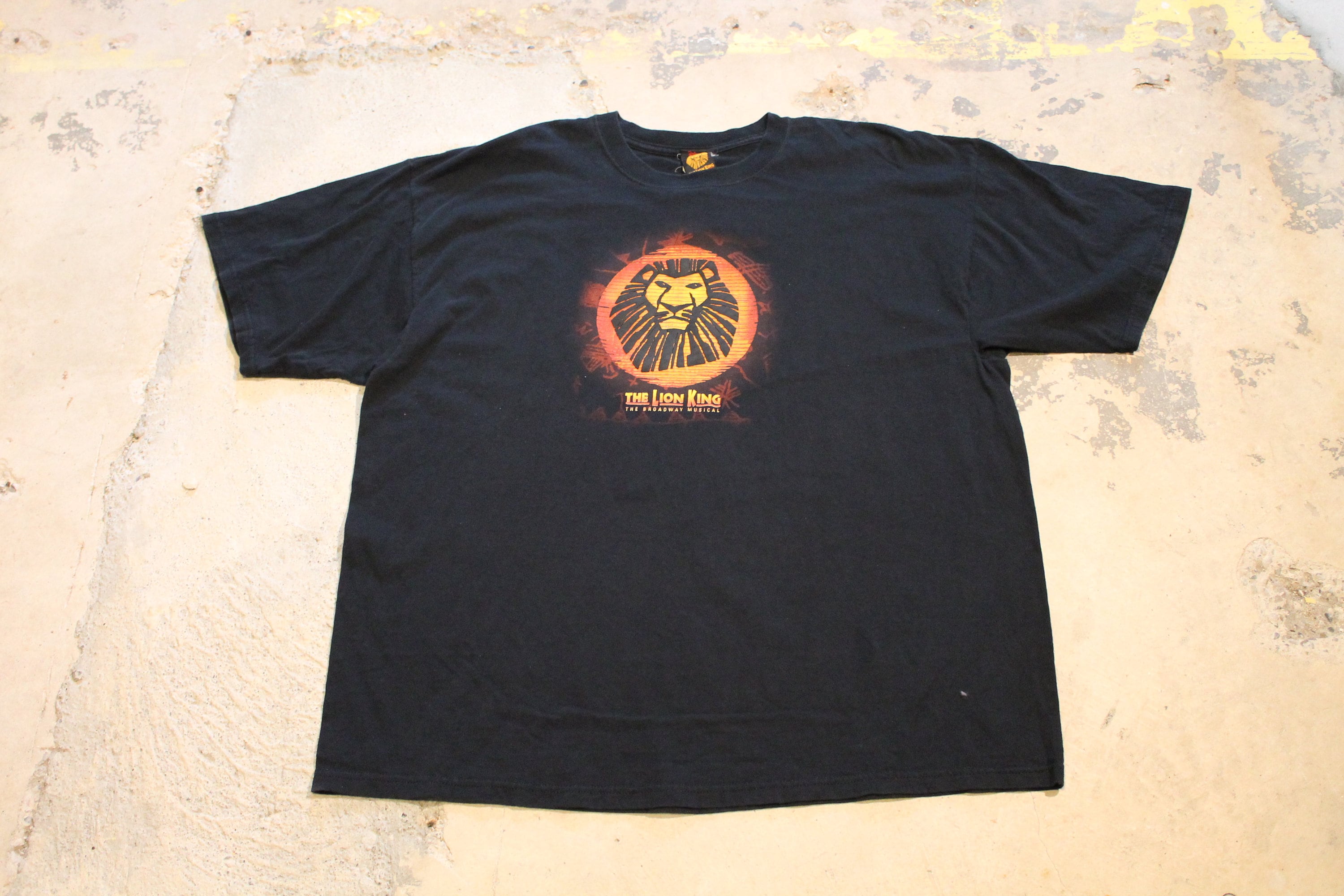 Vintage 1990s Disney The Lion King Musical Promo Graphic T Shirt