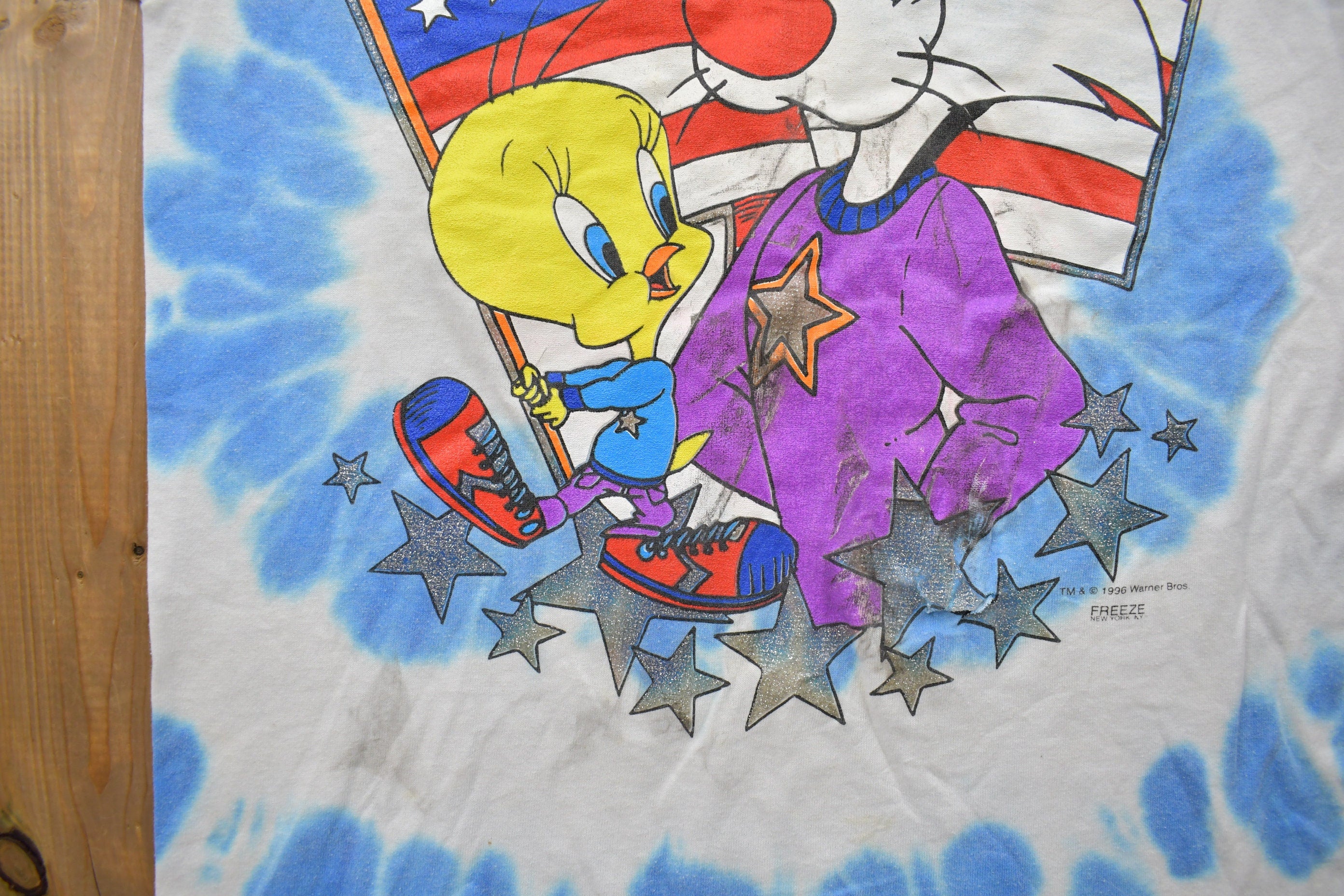 Vintage 1990s Tweety Bird American Flag Tie Dye Graphic T-Shirt