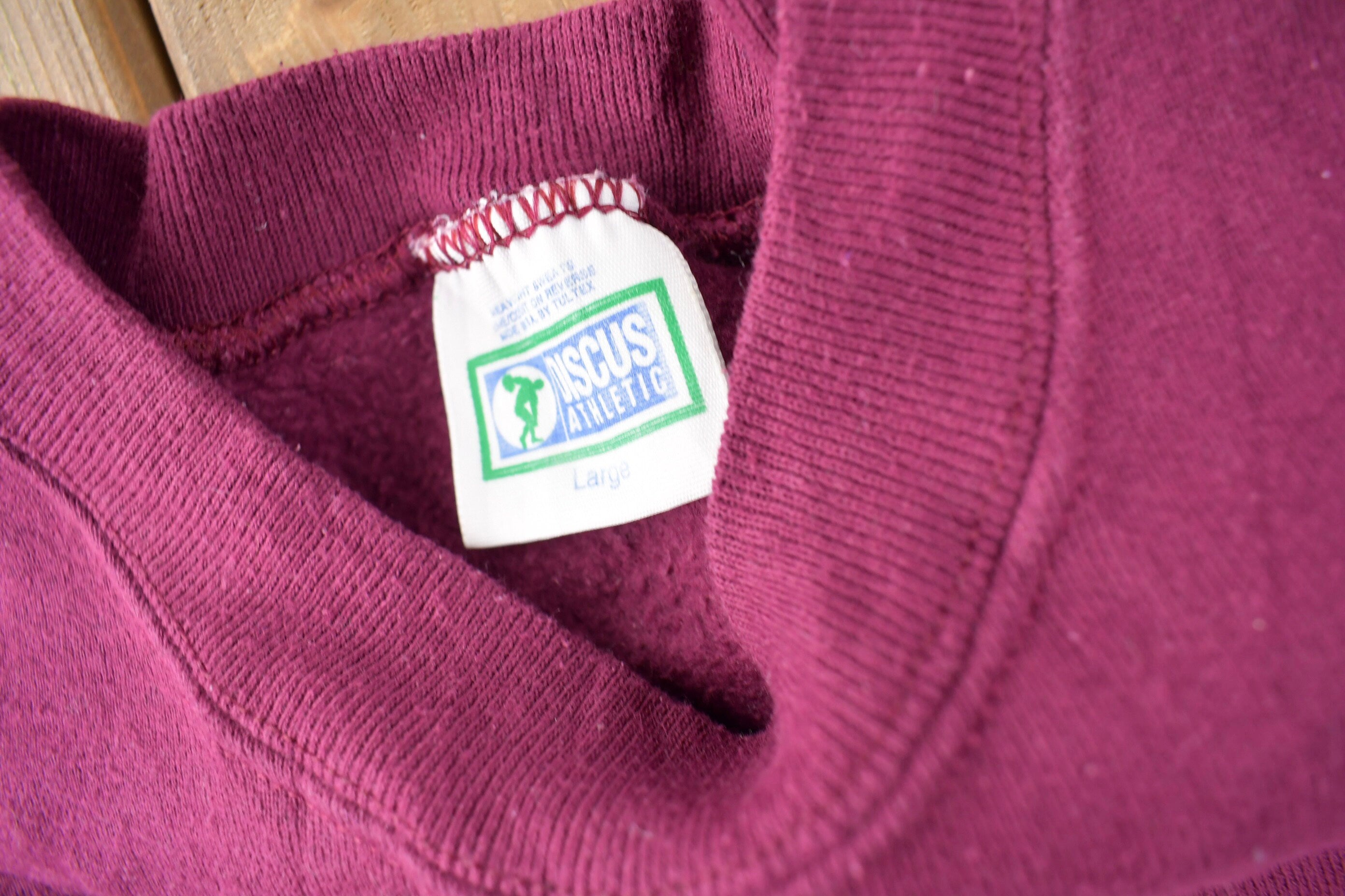 Vintage 1990s SC Embroidered Discus Athletic Crewneck Sweatshirt Made In USA Size L