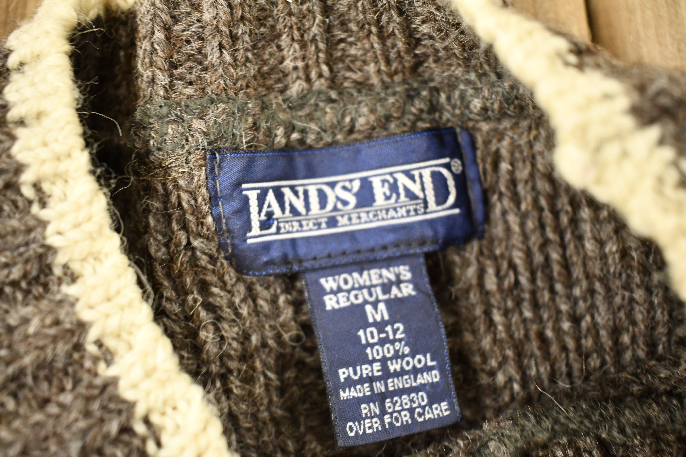 Vintage 1990s Pure Wool Cable Knitted Crewneck Sweater