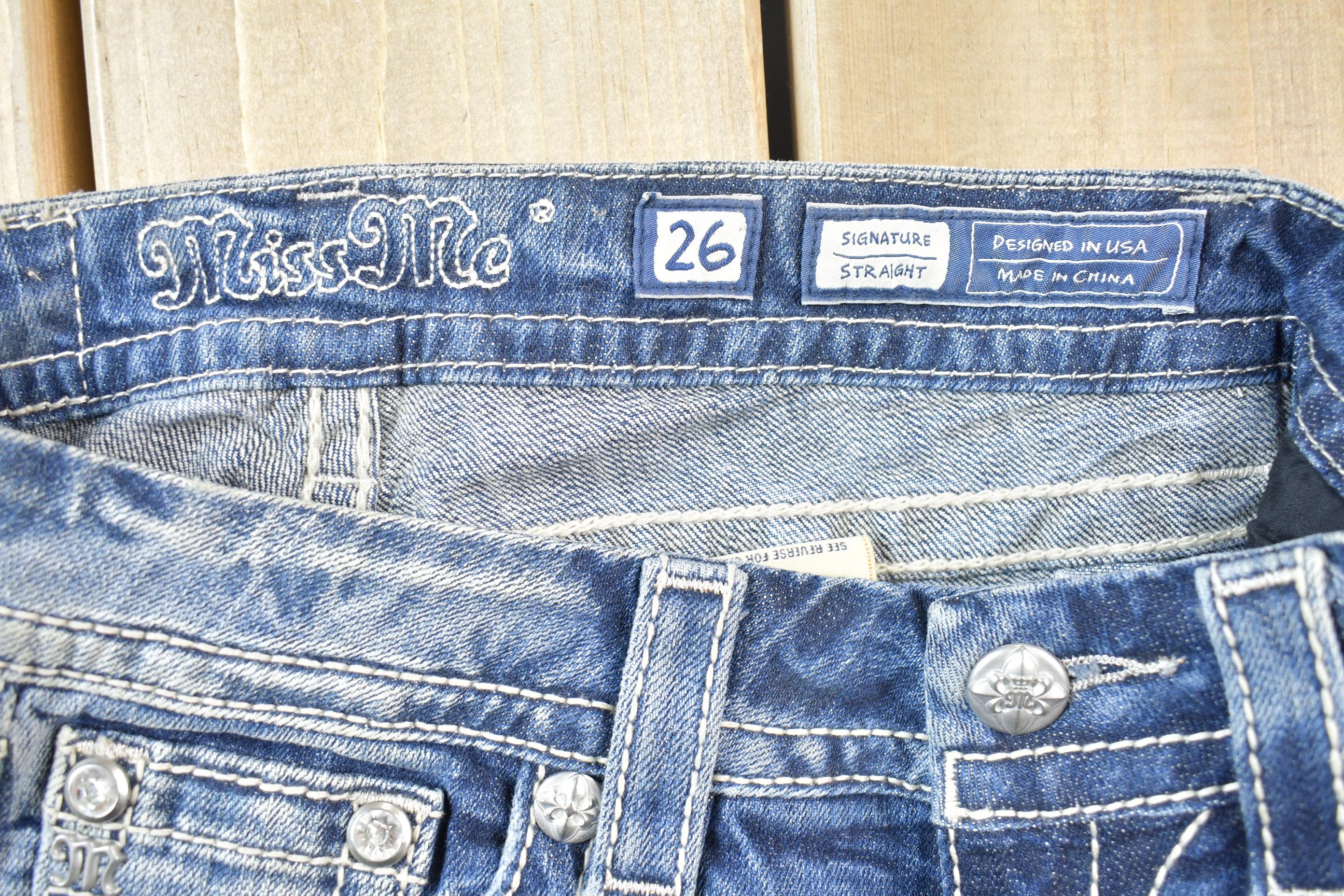 Vintage Y2K Miss Me Bedazzled Low Rise Jeans Size 26x31