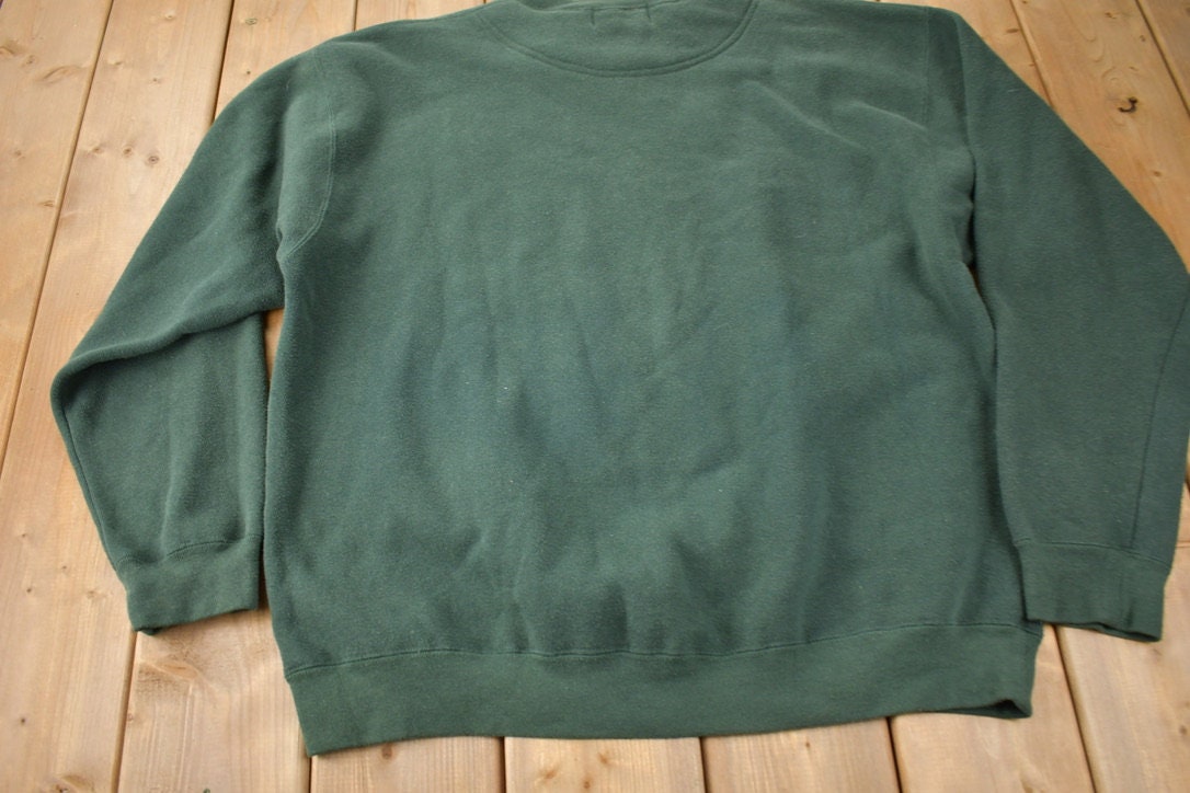 Vintage 1990s American Eagle Outfitters Fish Graphic Outdoorsman Crewneck Sweatshirt Size XL