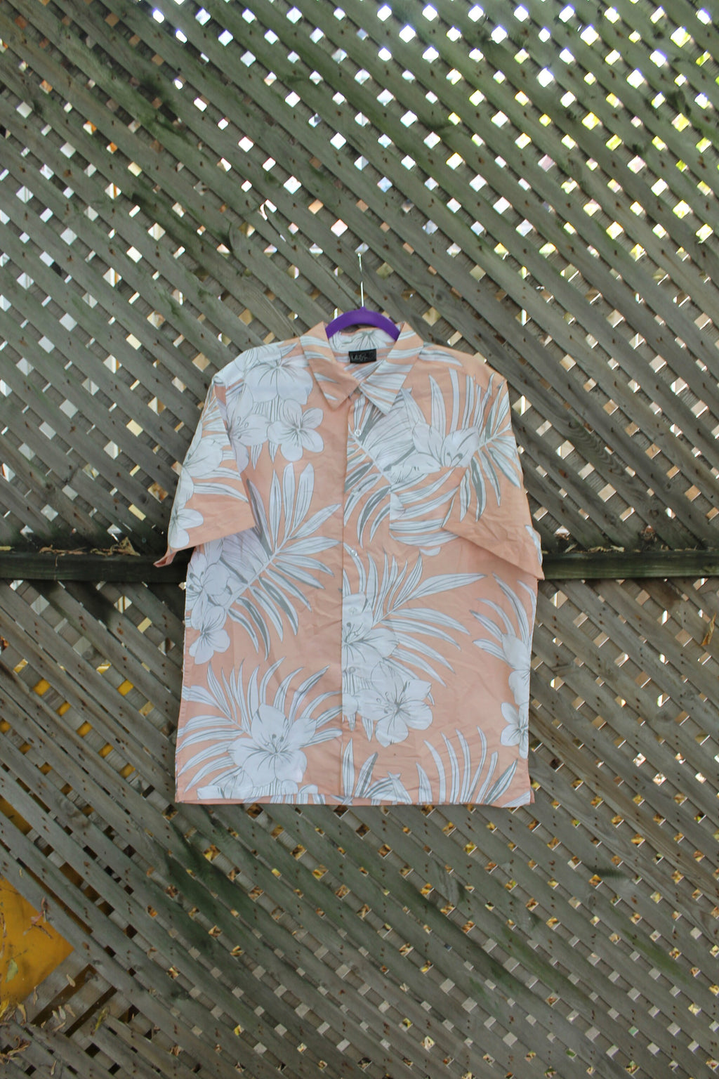Vintage 1990s Hawaiian Theme Button Up Shirt