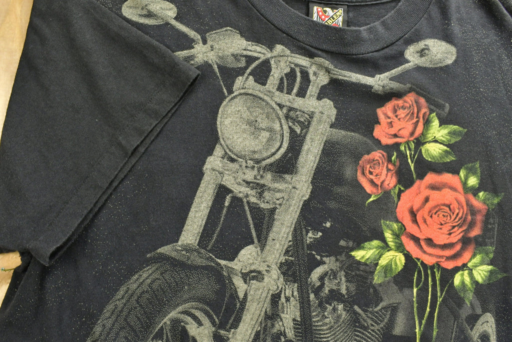 Vintage 90's Harley Davidson Motorcycles 3D Emblem Eye Of The Eagle Specialties T-Shirt