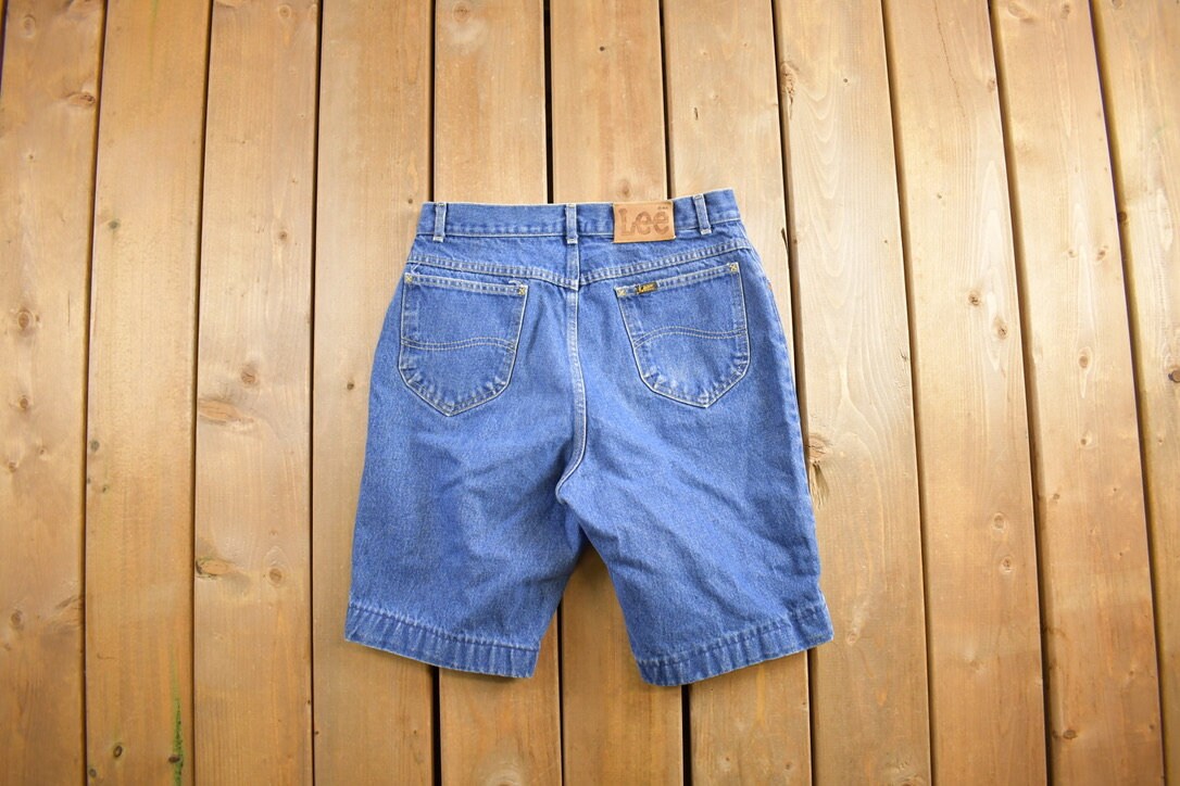 Vintage 1990s Lee Denim Jean Shorts Size 32x9