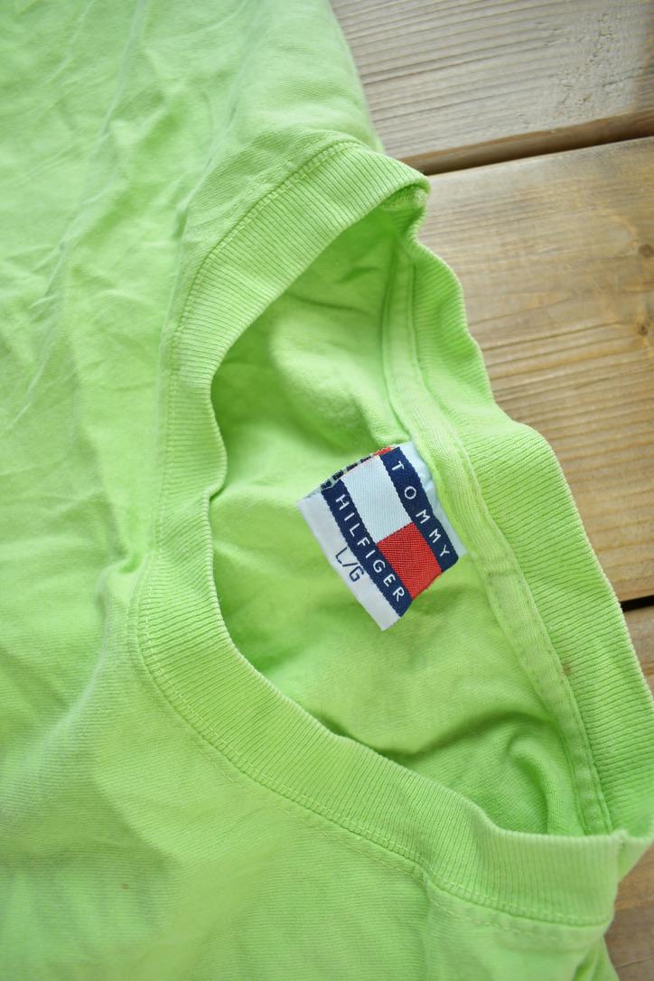 Vintage 1990s Tommy Hilfiger Total dive System Graphic T Shirt