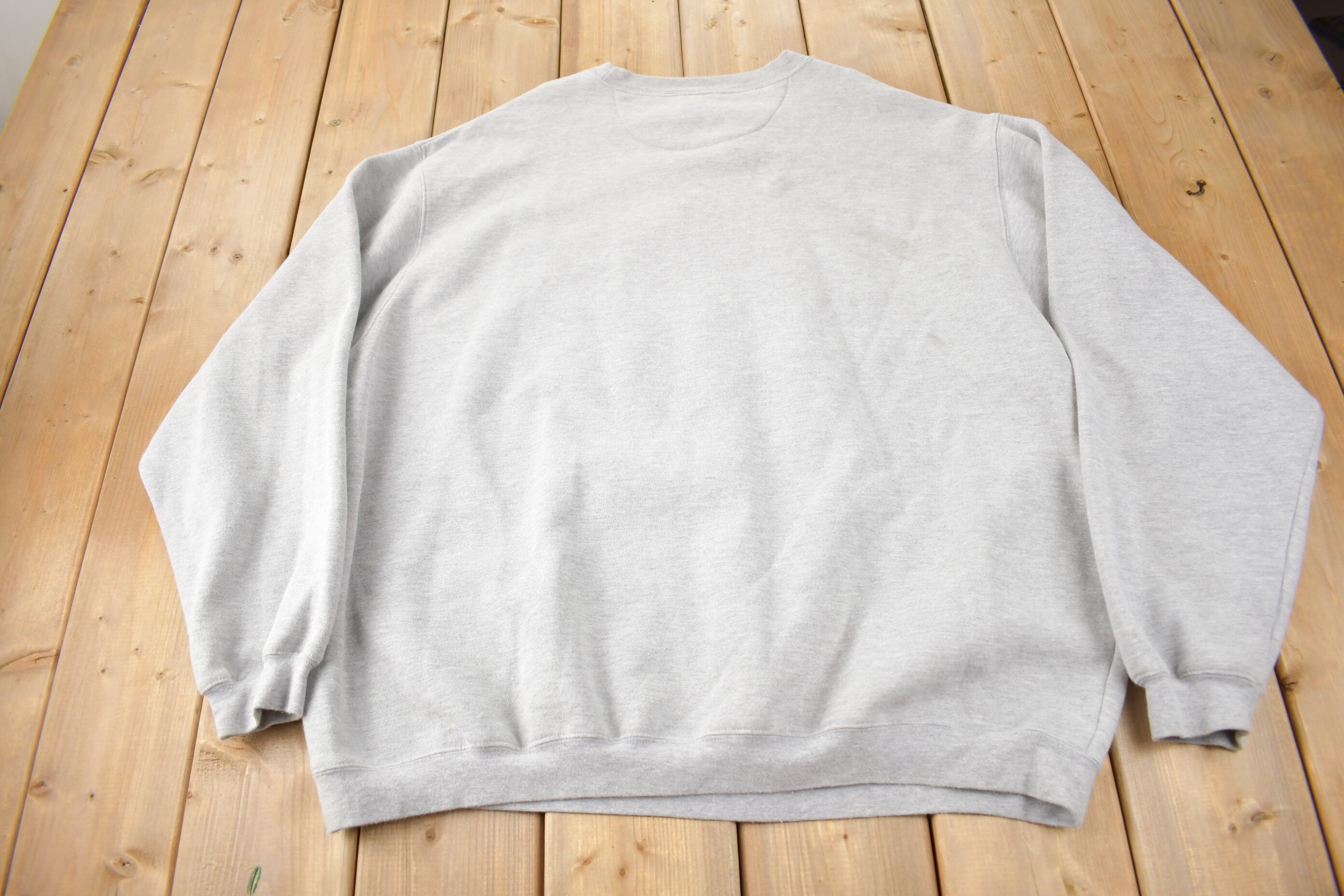 Vintage 2000 Walt Disney World Embroidered Disney Crewneck