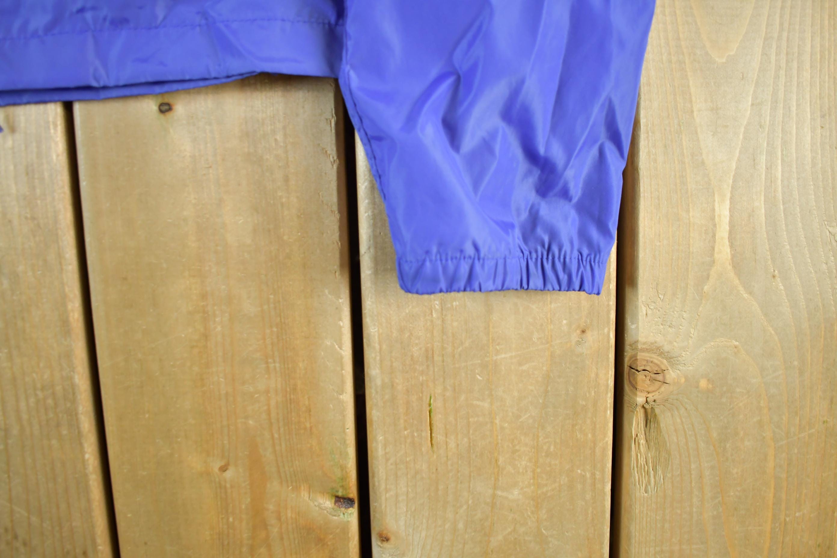 Vintage 1990s Eddie Bauer Windbreaker Jacket Women's Medium  Outdoors Windbreaker  90s Eddie Bauer  Athletic Zip Up