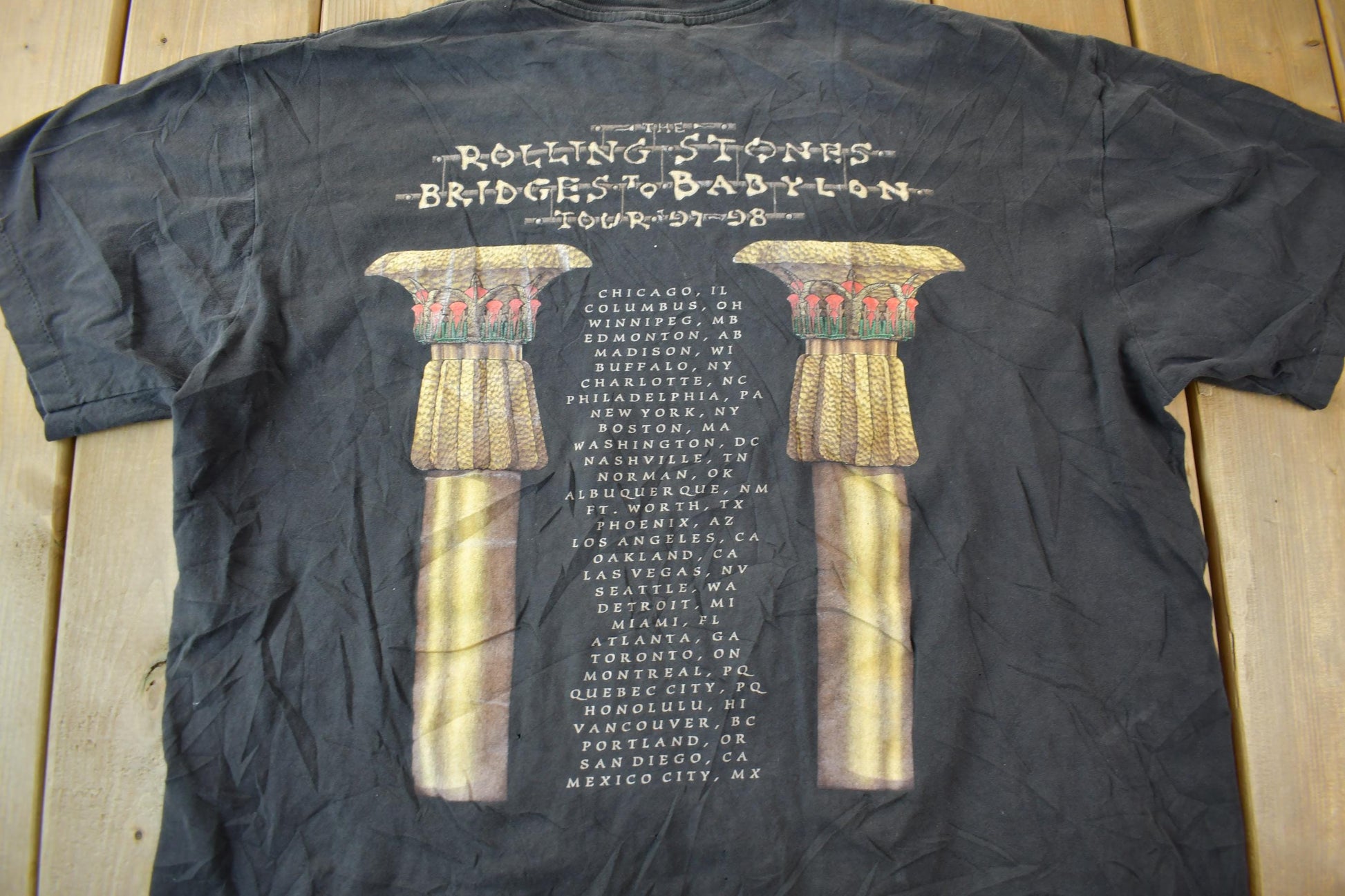 Vintage 1997 The Rolling Stones Bridges To Babylon Tour Band T-shirt