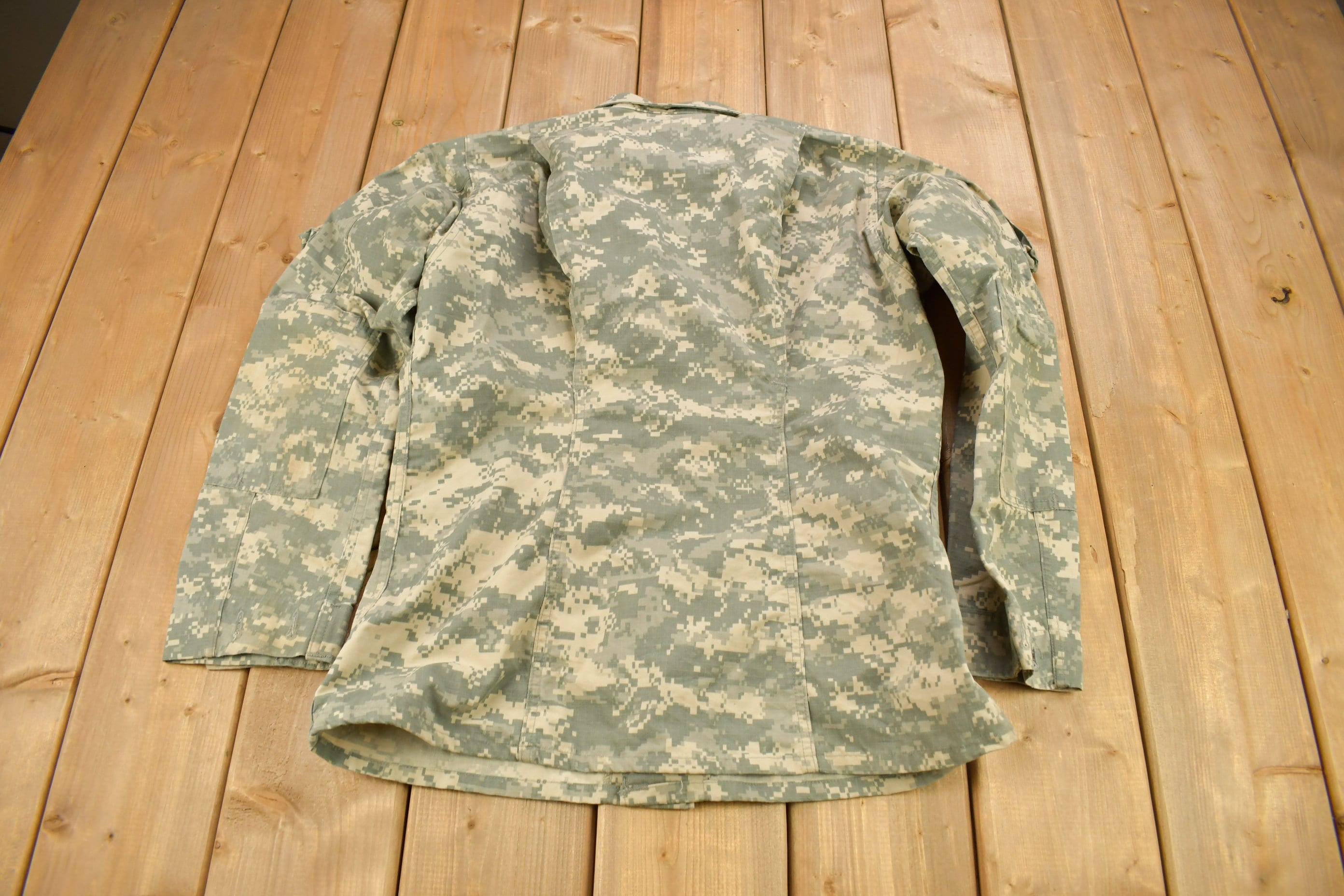 Vintage 2001 Army Digital Camo Military Button Up Shirt