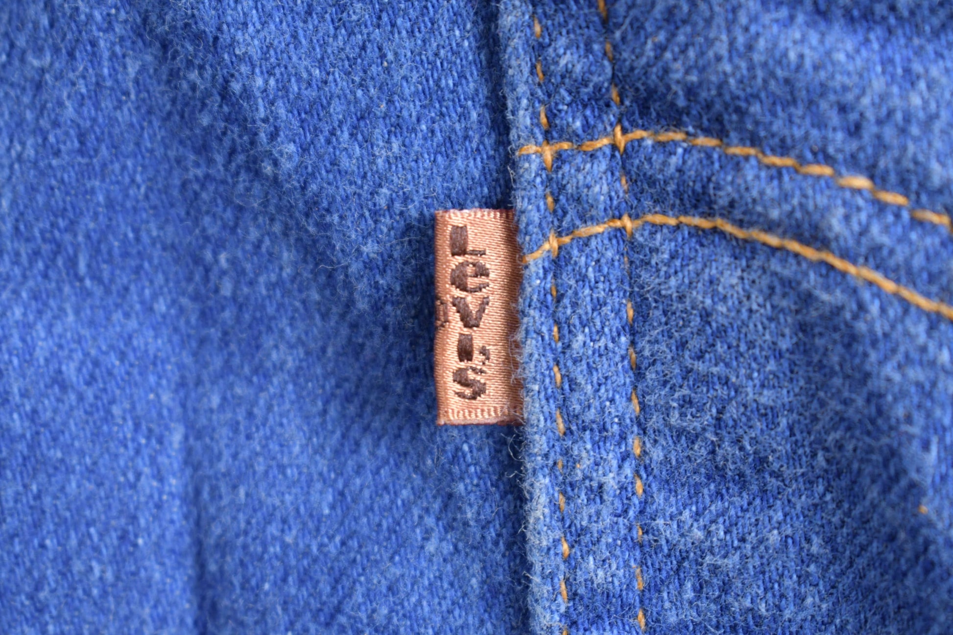 Vintage 1980s Levi's Brown Tab Action Jeans Denim Jeans Size 32 x 31