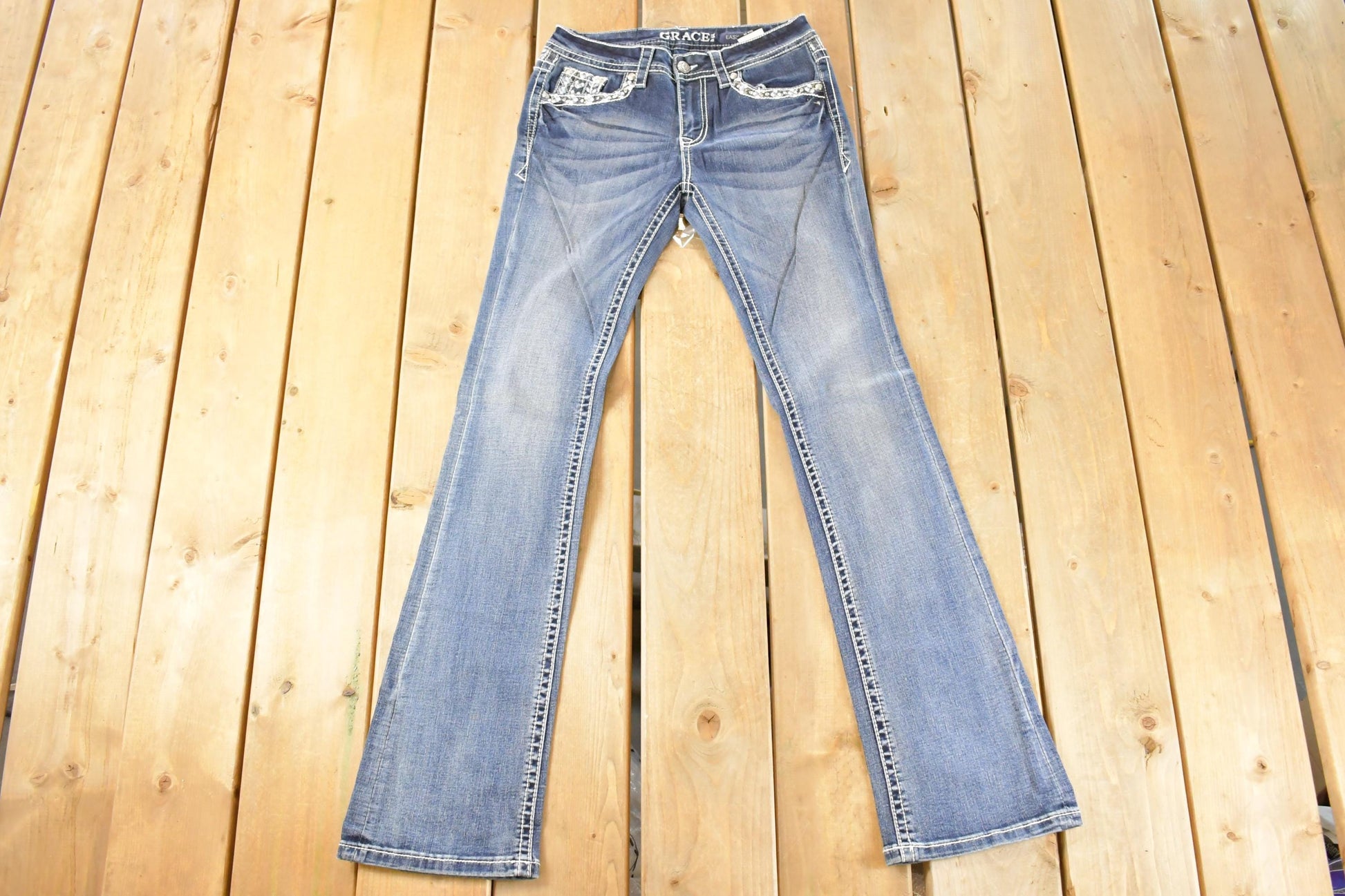 Vintage Deadstock Y2K Grace In LA Bedazzled Bootcut Low Rise Jeans Women's Size 26 x 32