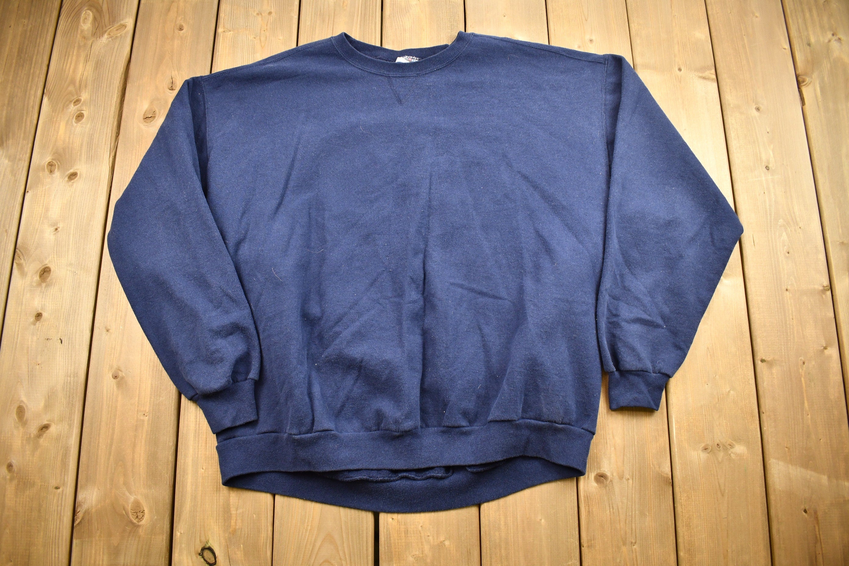 Vintage 1990s Navy Blue Jerzees Blank Crewneck Sweatshirt