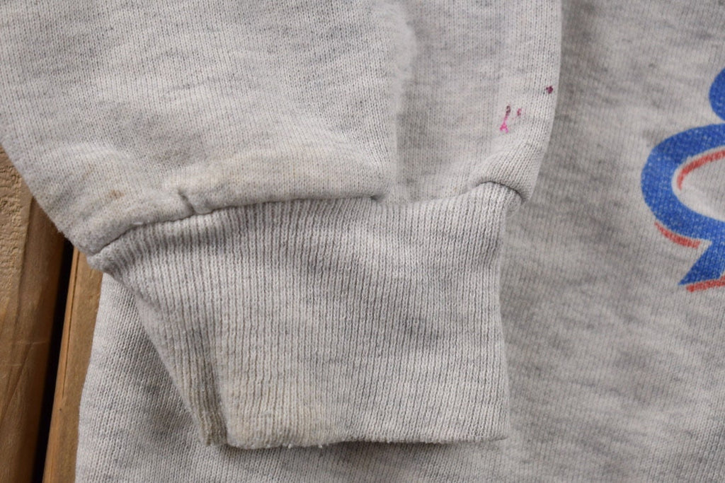 Vintage 1990s Minnie Mouse Disney Epcot Center Crewneck