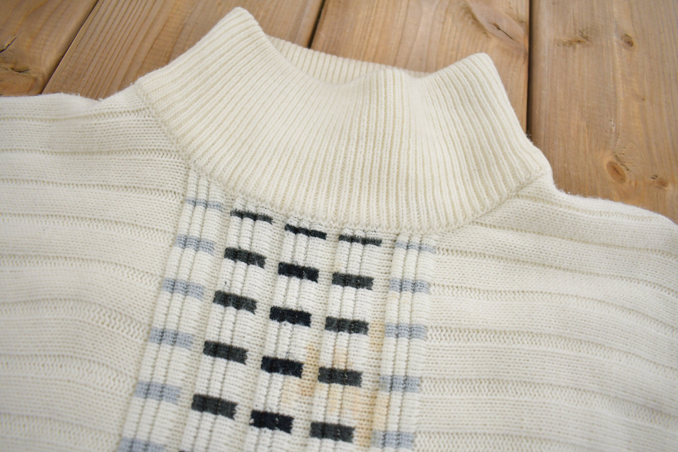 Vintage 1990s Syllables Knit Mockneck Sweater