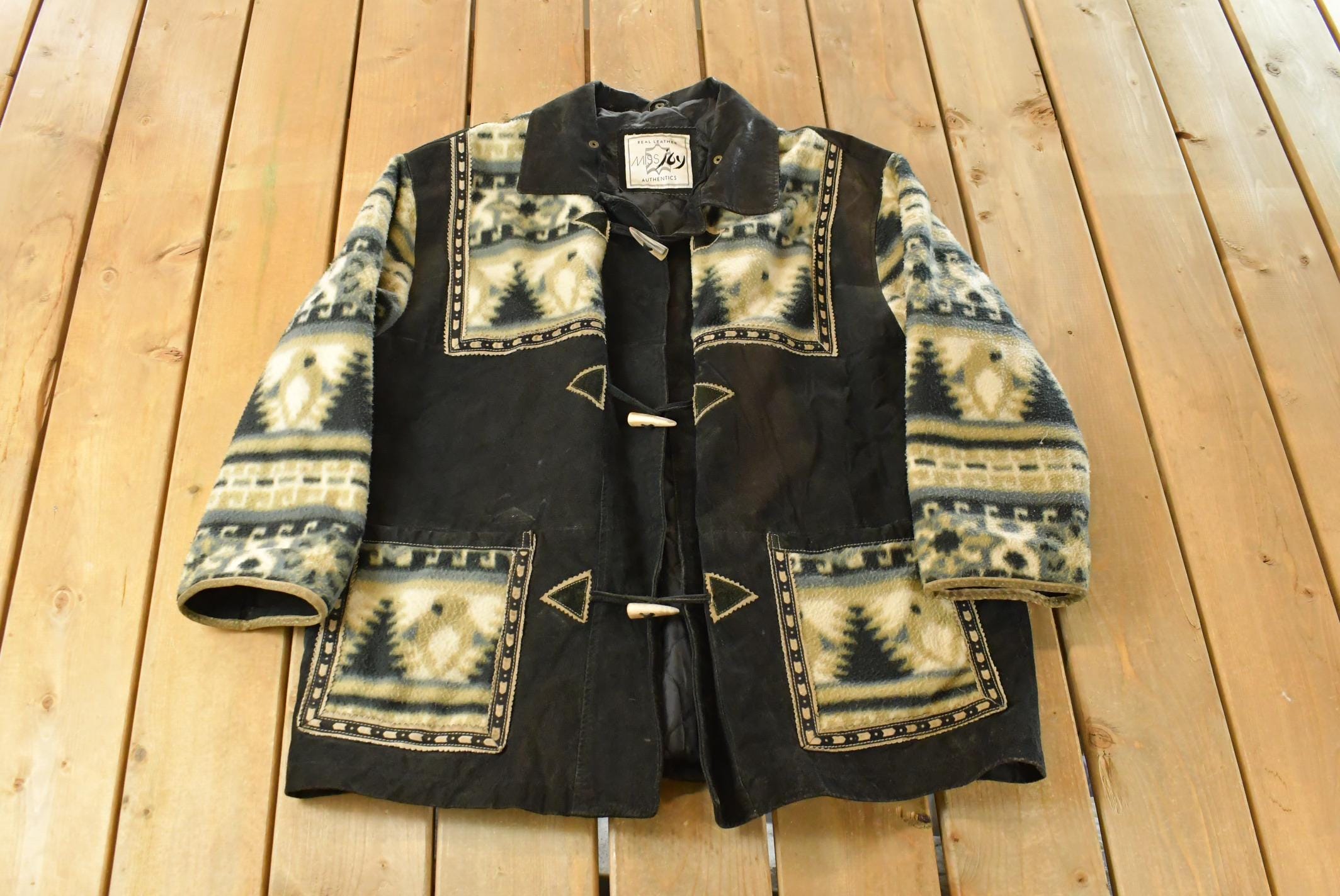 Vintage 1990s Miss Icy Aztec Leather Fleece Coat Women's XL / Fish Hook / 90s Jacket / 90s Coat / South Western Jacket / Outdoors