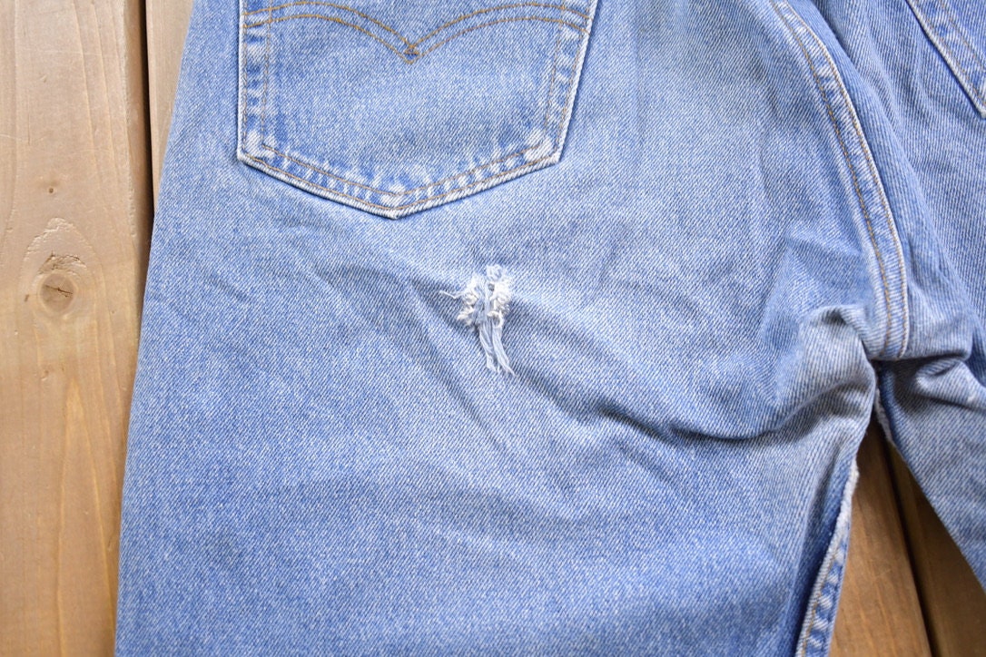 Vintage 1990s Levi 505 Red Tab Jeans Size 34 x 29