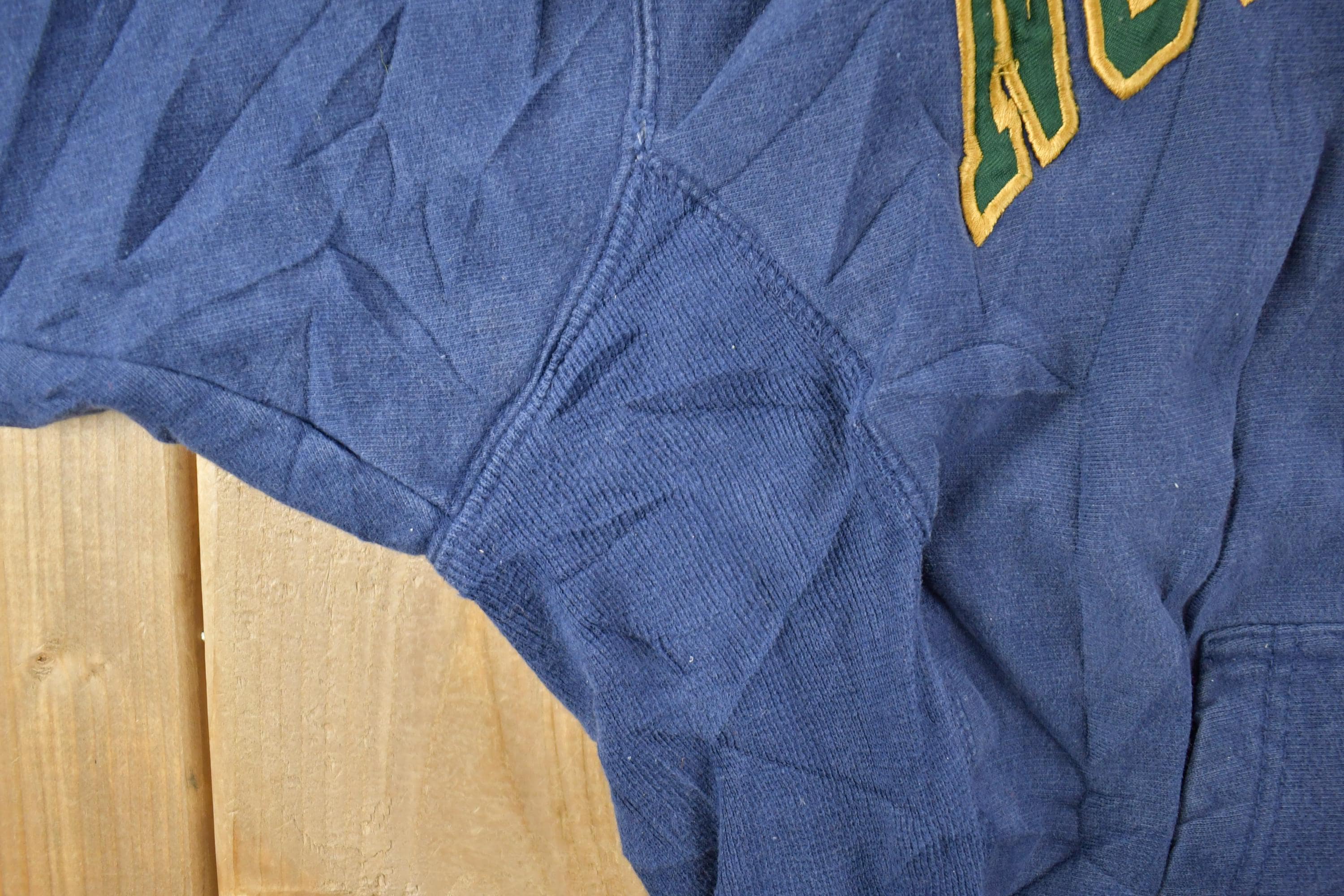 Vintage 1990s Notre Dame Steve And Barry's University Collegiate Cross Grain Hoodie