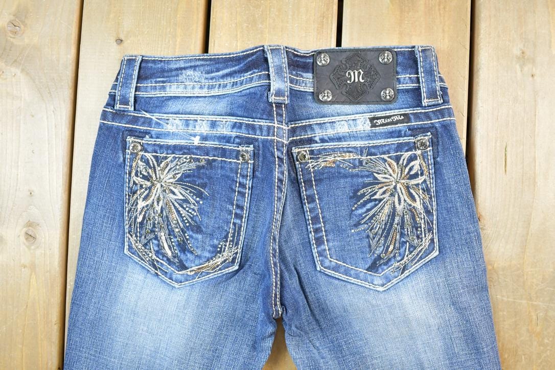 Vintage Y2K Miss Me Bedazzled Low Rise Jeans Size 26x31
