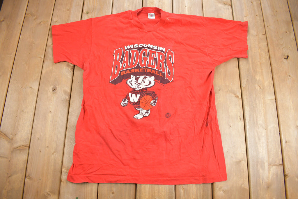 Vintage 1990s Wisconsin Badgers Basketball Collegiate T-Shirt