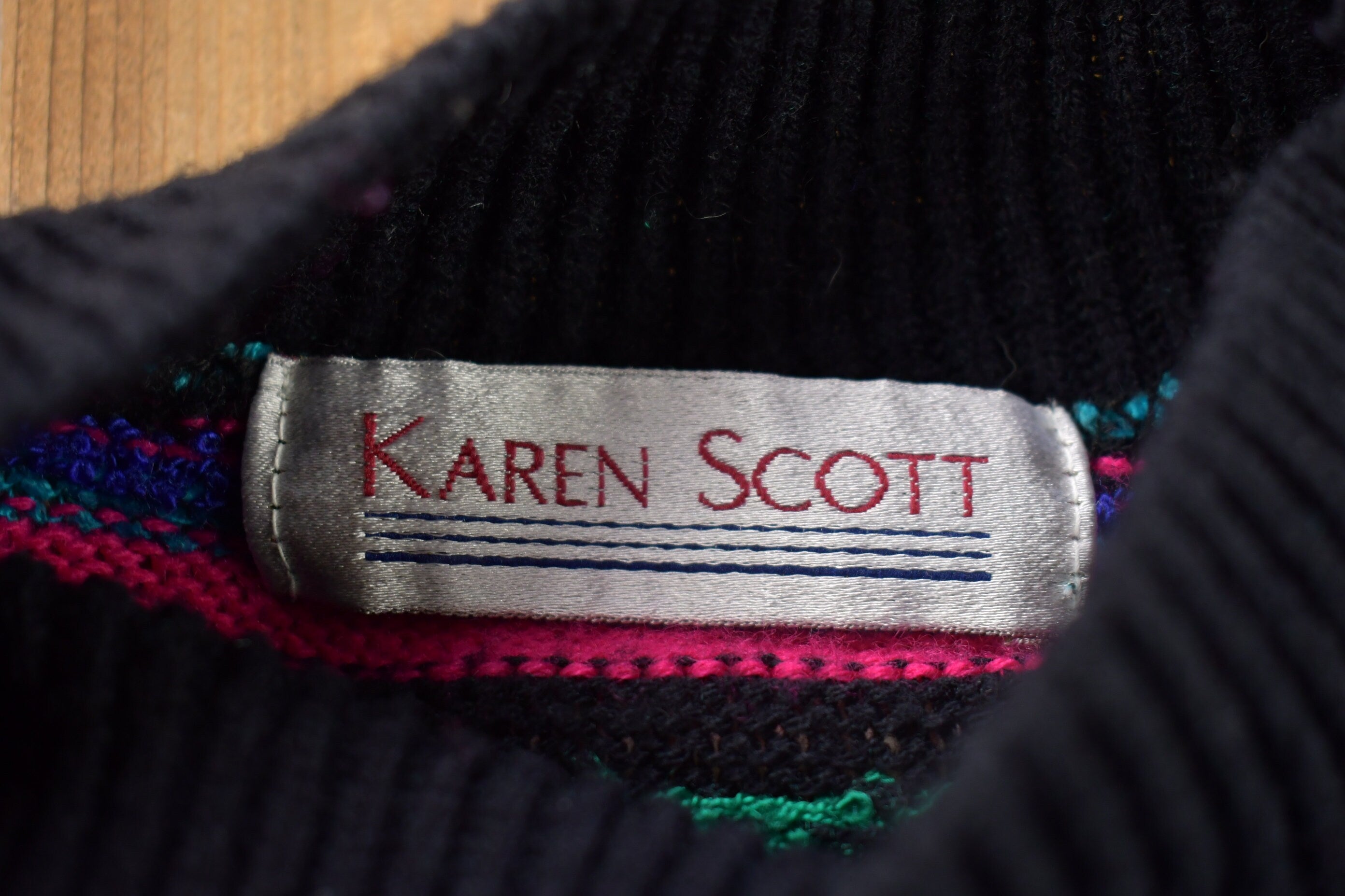 Vintage 1990s Knitted Crewneck Sweater