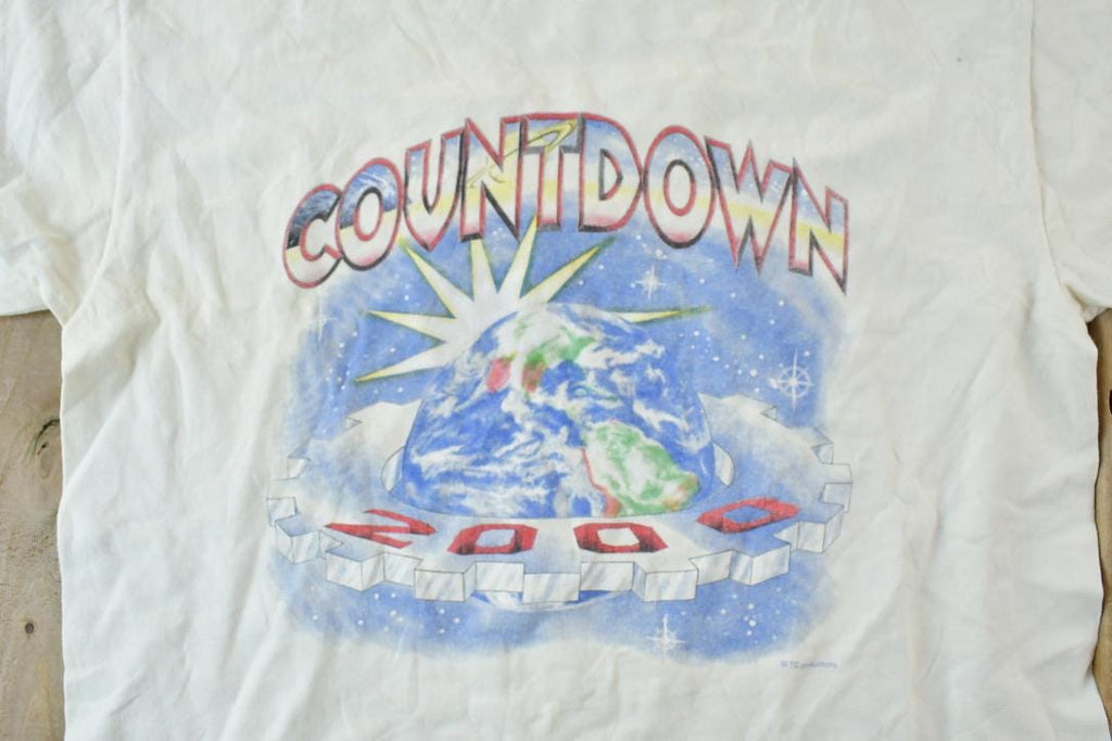 Vintage 2000 Countdown Souvenir T-Shirt