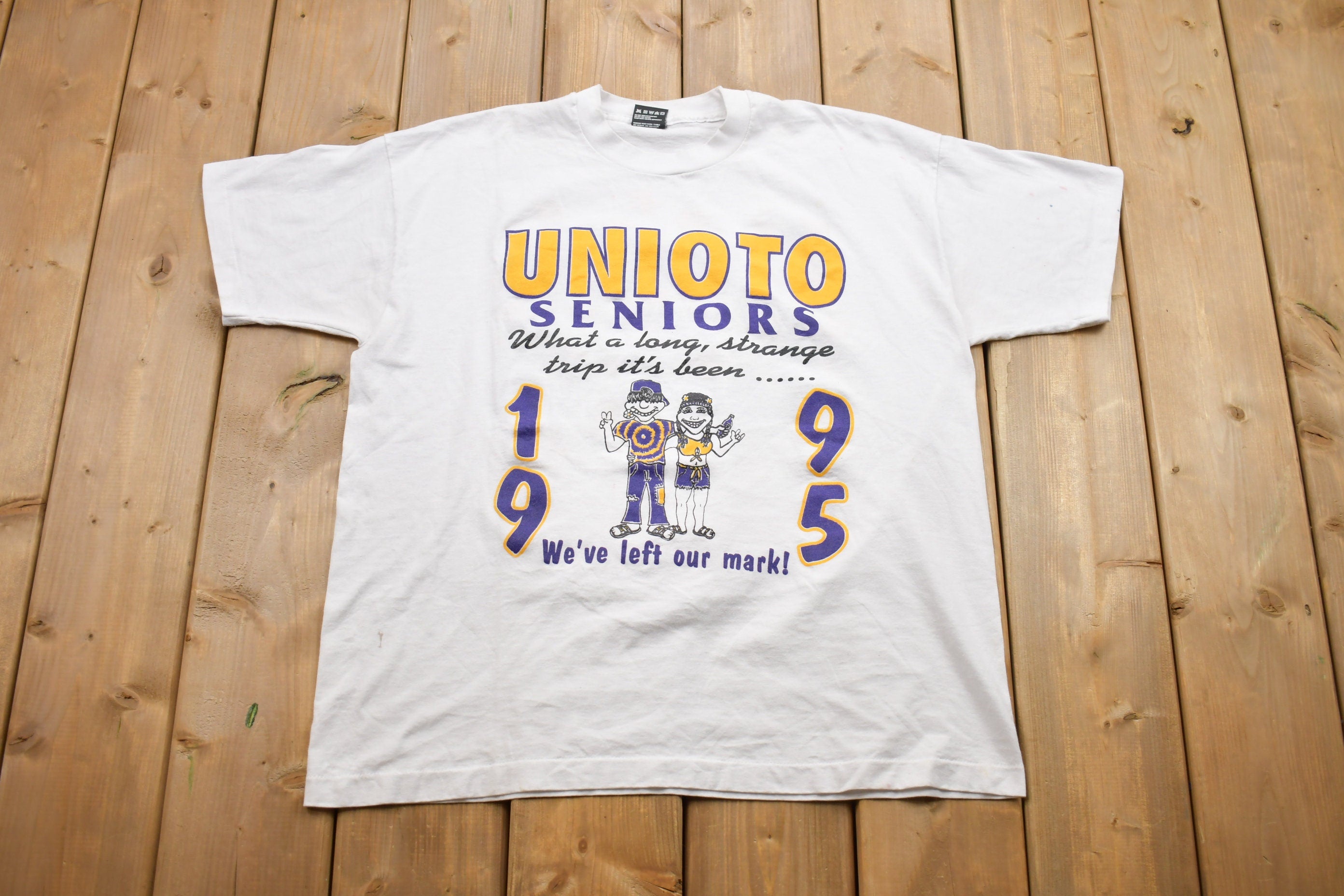 Vintage 1990s Unioto Collegiate Strange Trip T-Shirt
