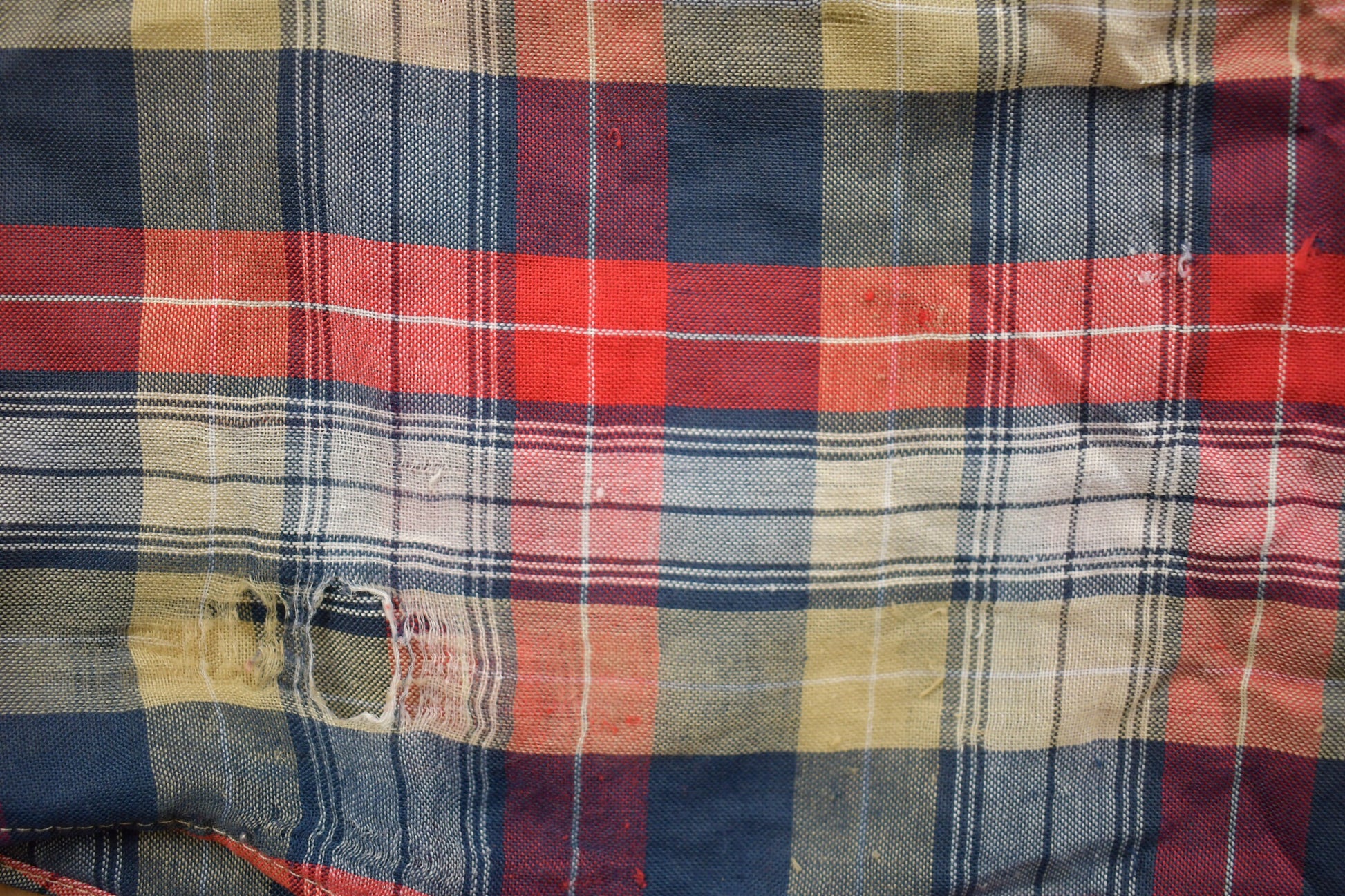 Vintage 1990s Town Craft Plaid Button Up Short Sleeve Shirt  Abstract Pattern  Casual Shirt  Formal Shirt  Towncraft  Plaid Shirt