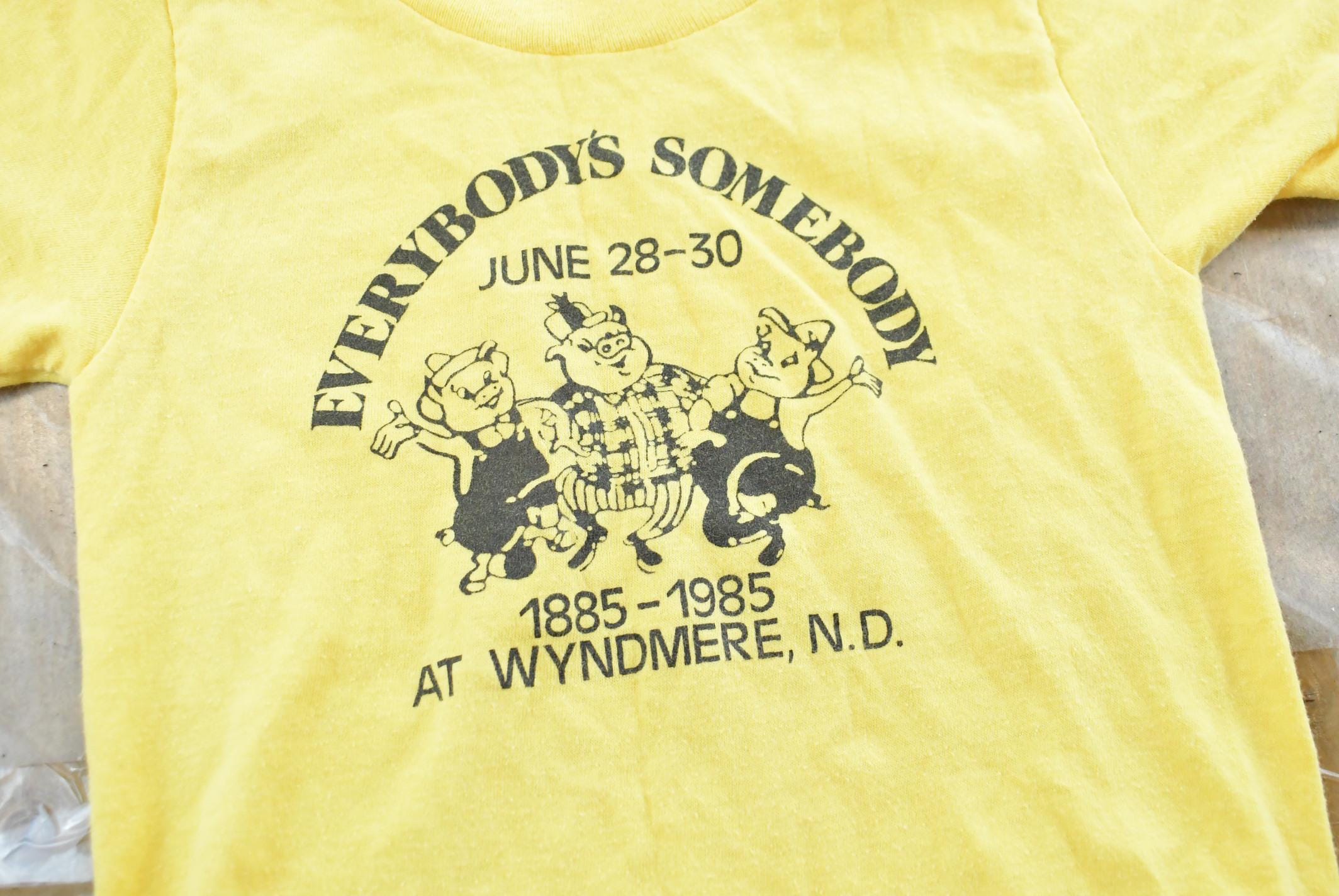 Vintage 1985 Everybody's Somebody Souvenir T-Shirt Youth 2T