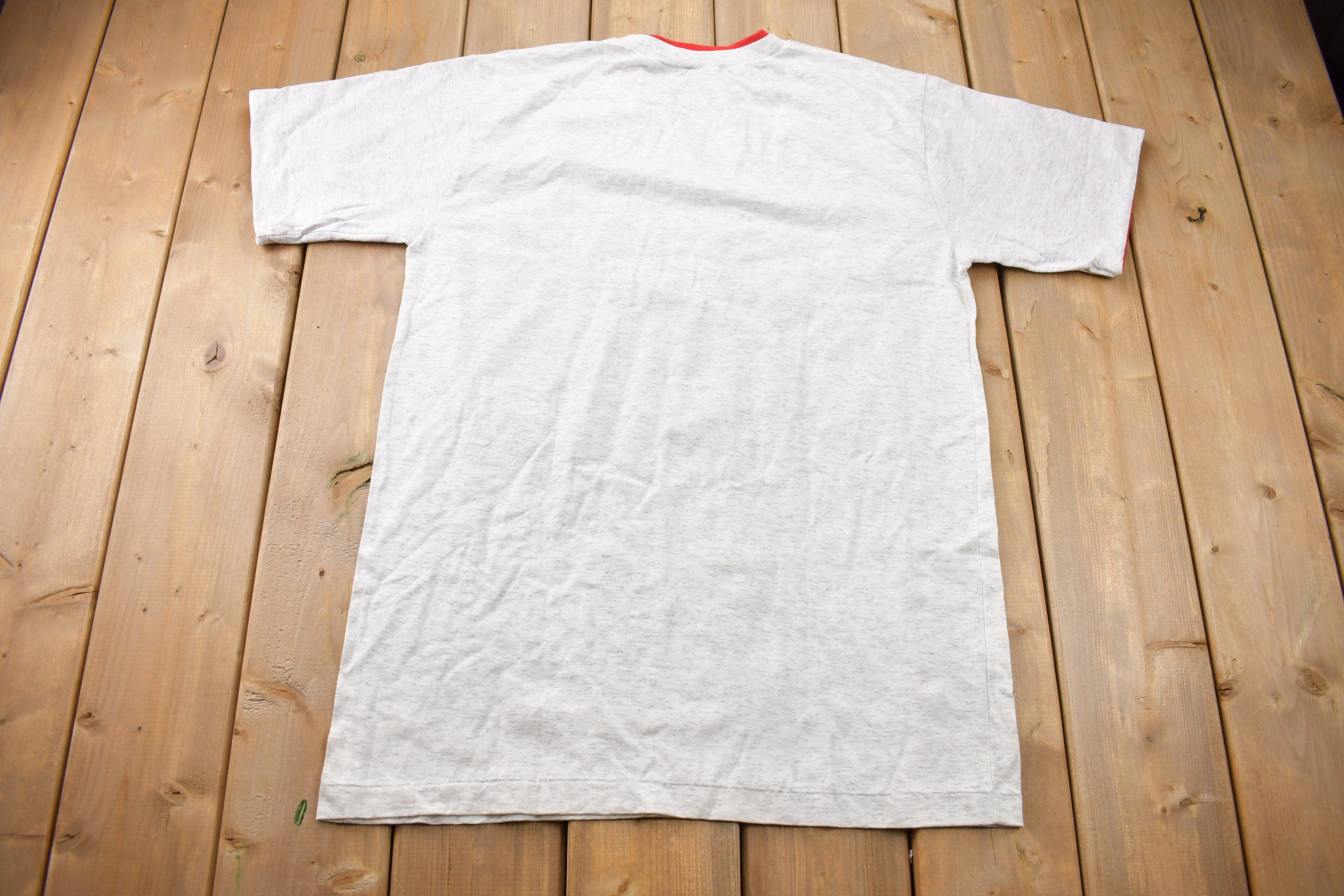 Vintage 1990s Canada Multiple Flags Graphic T-Shirt
