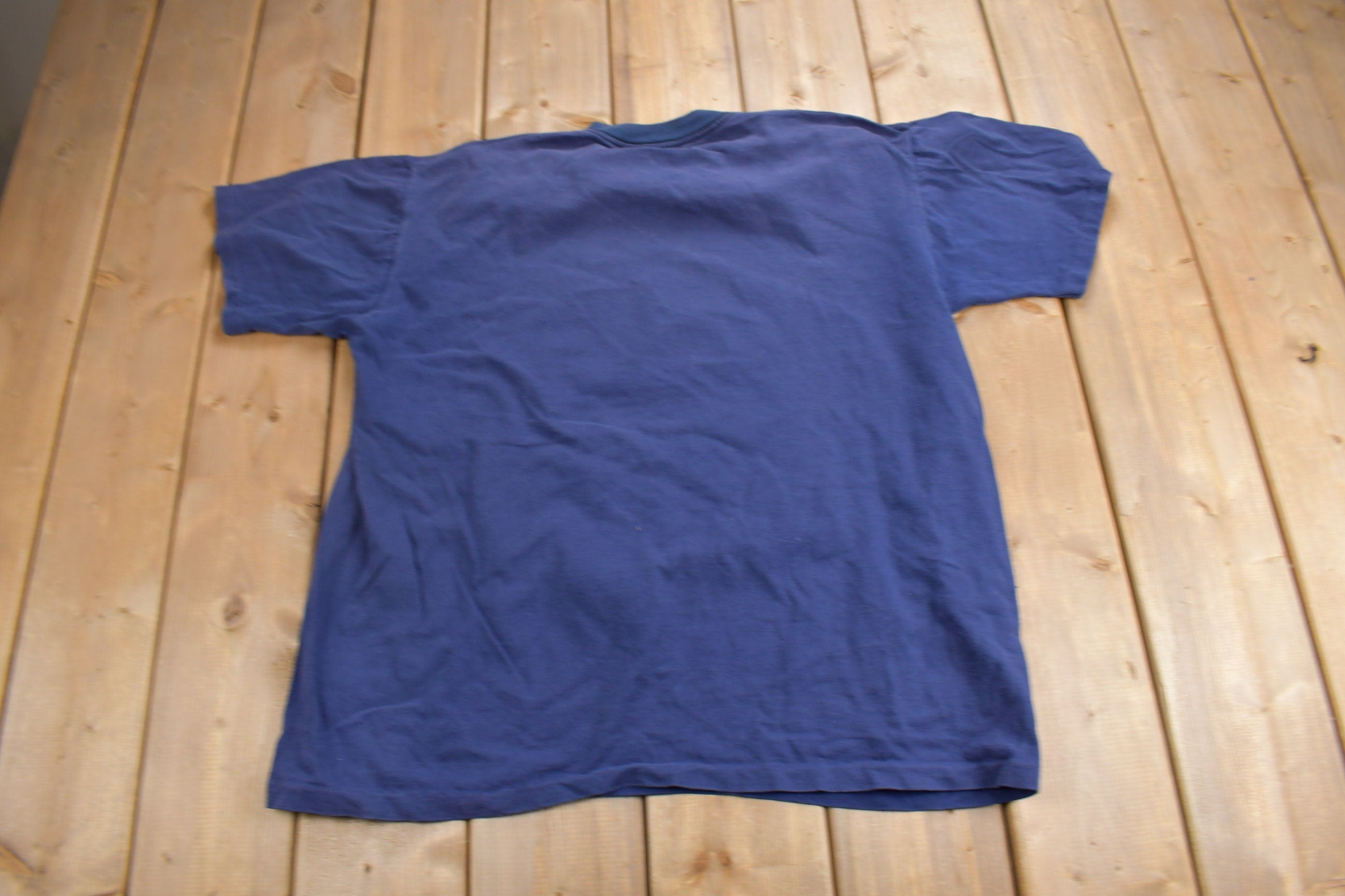 Vintage 1990s Captain Morgans Retreat Belize Graphic T Shirt