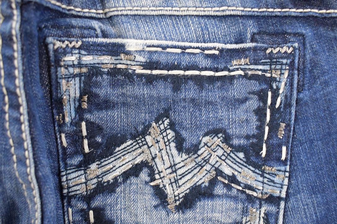 Vintage Deadstock Y2K Miss Me Bedazzled Low Rise Jeans Women's Size 26x31