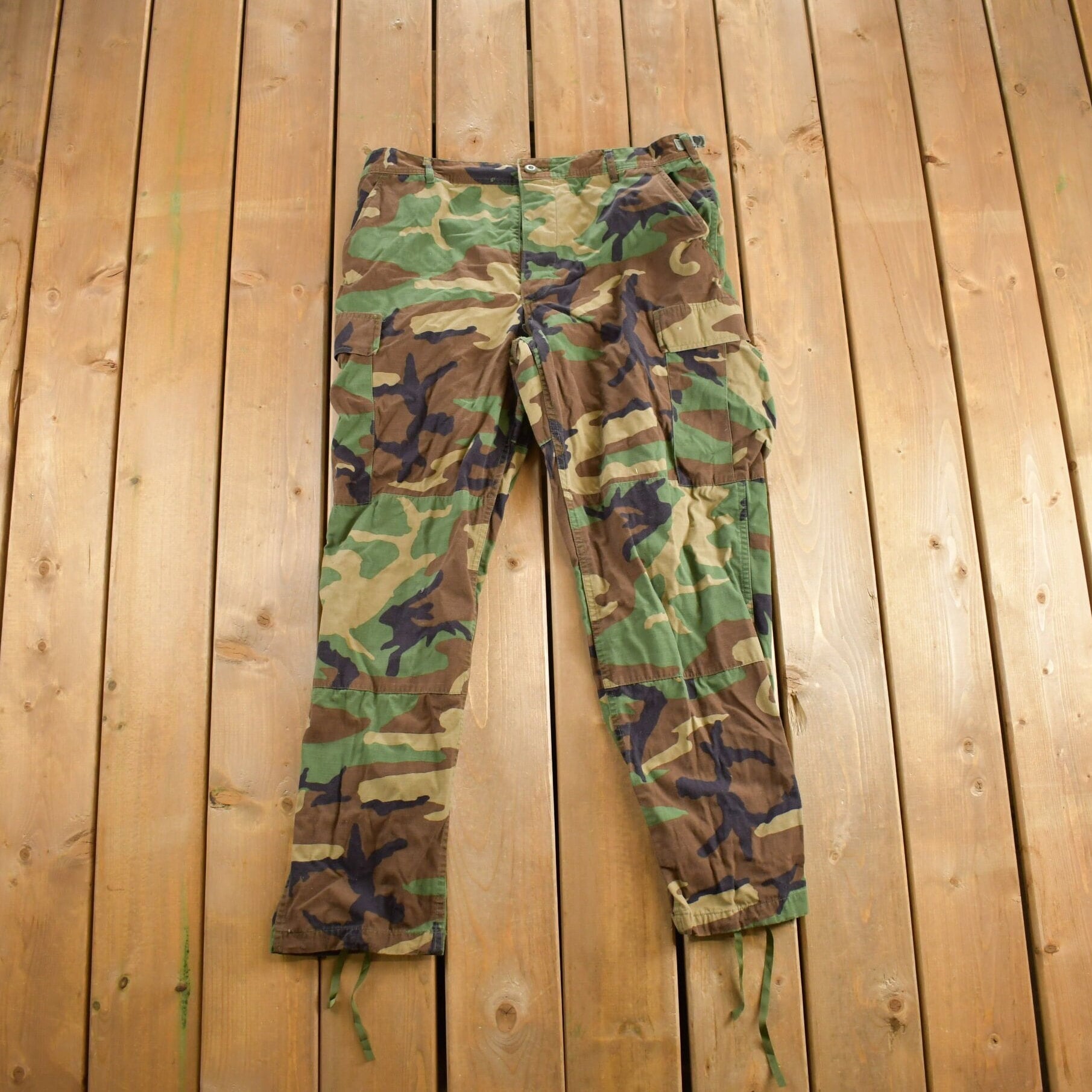 Vintage 1990s Army Woodland Camouflage Cargo Pants Size 32x36
