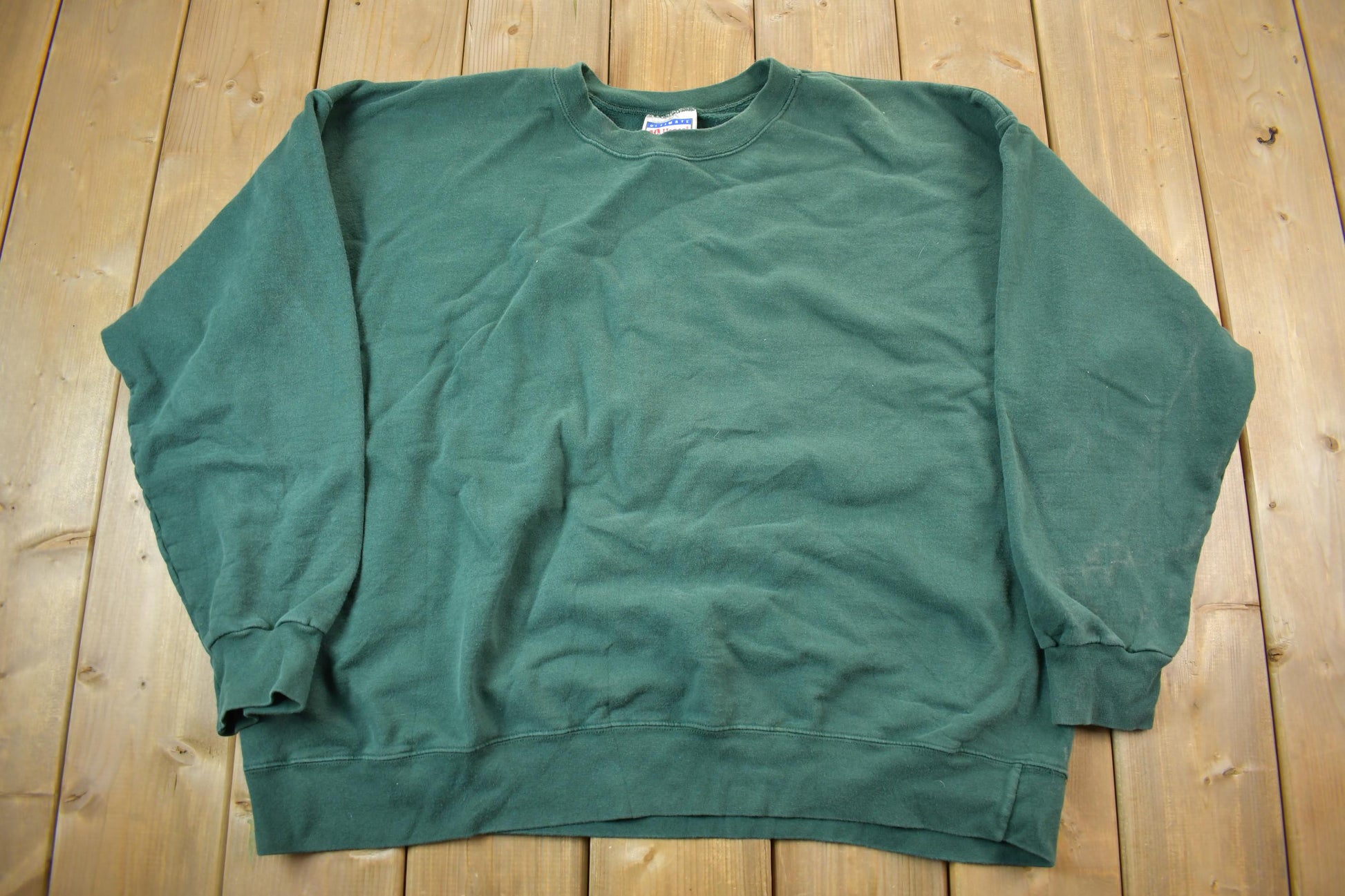 Vintage 1990s Blank Green Hanes Crewneck Sweatshirt