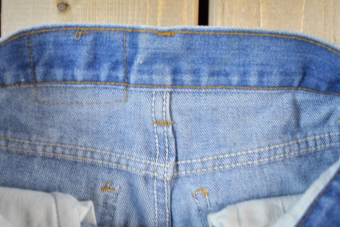 Vintage 1990s Levi Strauss Orange Tab Denim Jeans Size 24 x 28