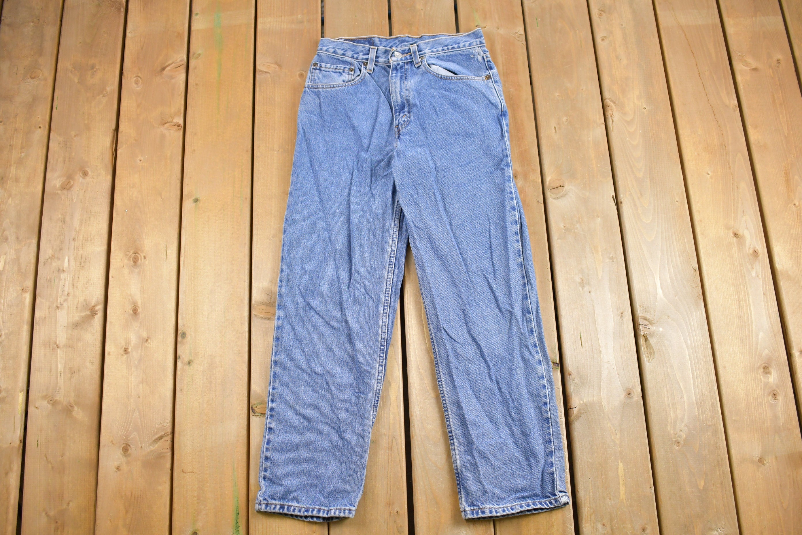 Vintage 1990s Levi's 550 Red Tab Jeans Size 27 x 26.5