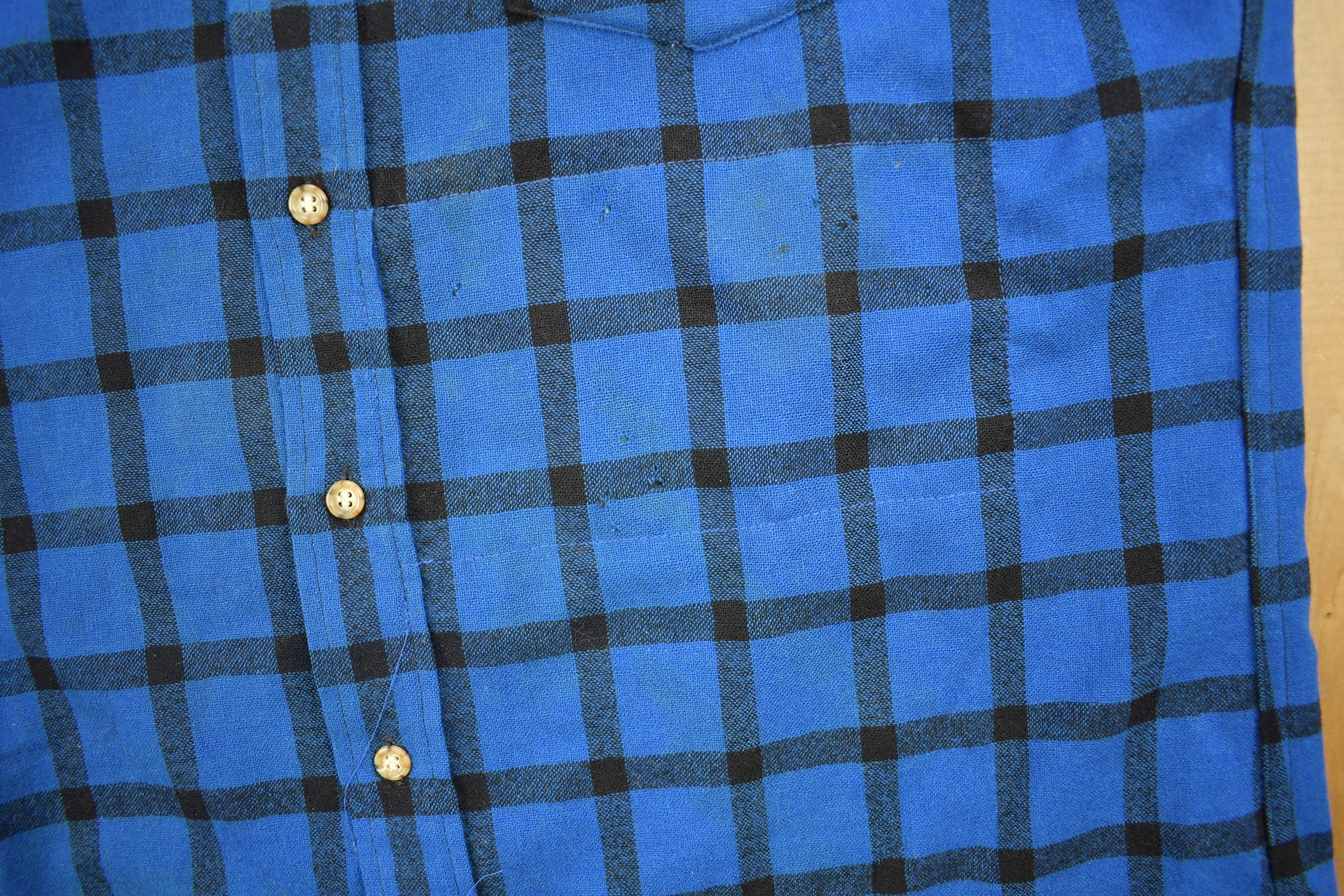 Vintage 1990s Pendleton Blue Plaid Button Up Flannel Board Shirt