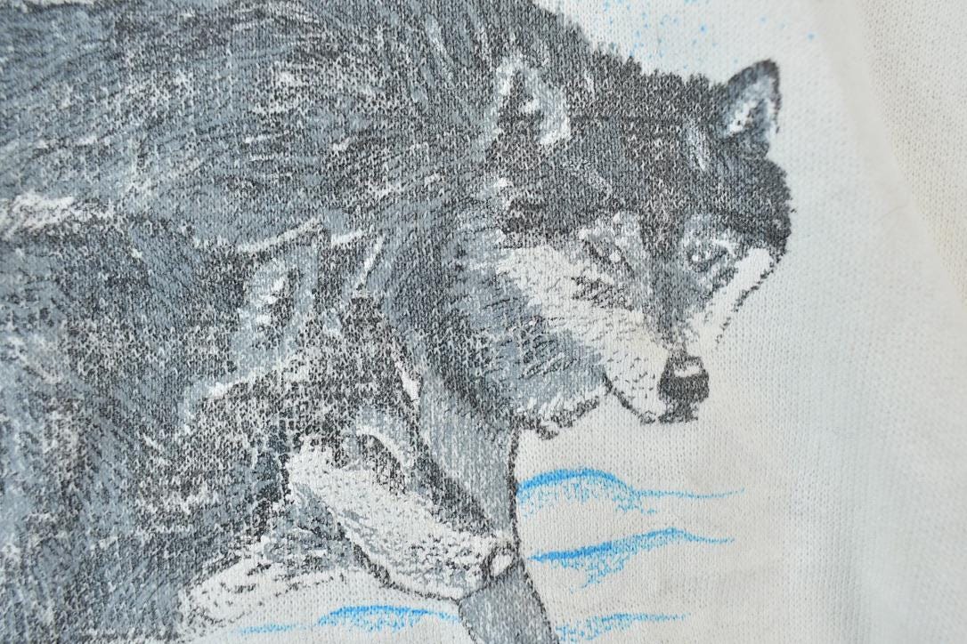 Vintage 1980s Northern Frontier Canada Two Wolves Crewneck