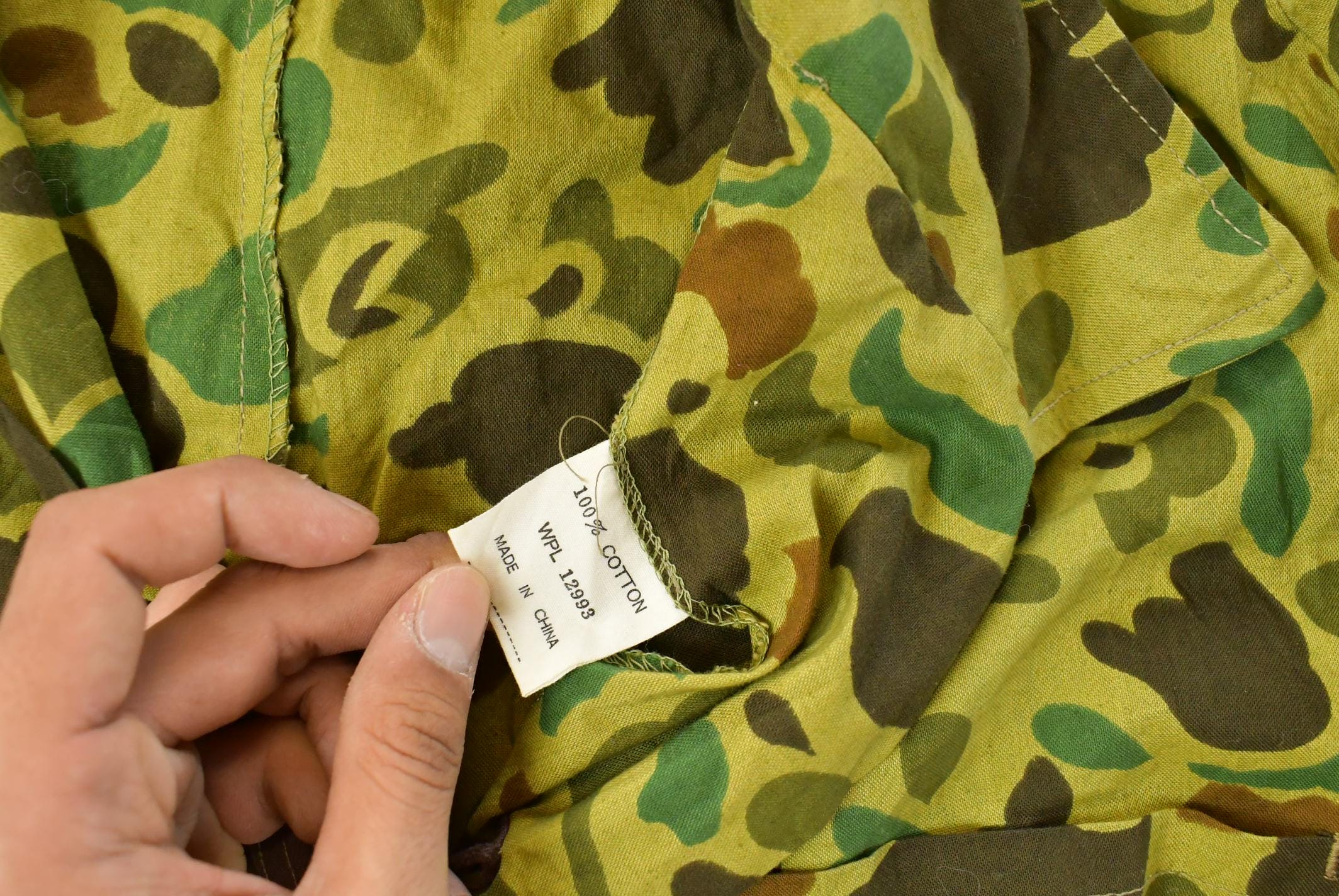 Vintage 1980s Duck Camo Coveralls Men's 40 x 30 / 80s Hunting Coveralls / Workwear / One Piece Jumpsuit / Lightweight