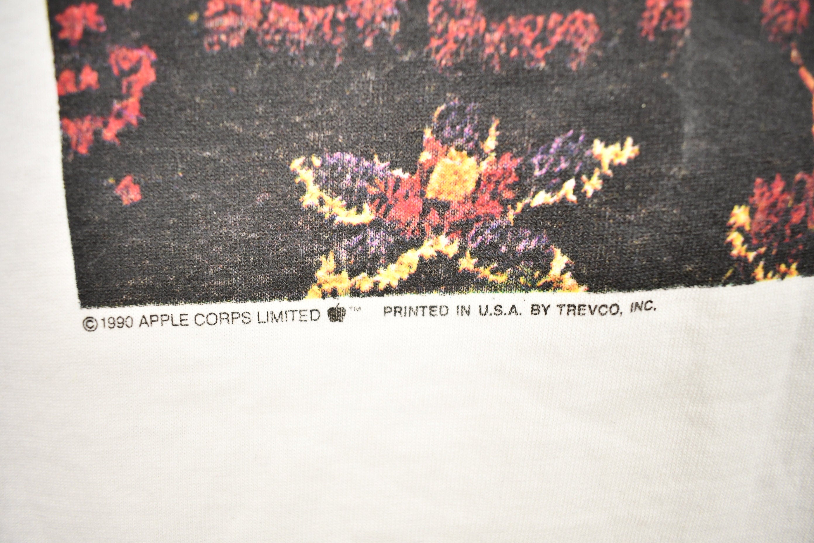 Vintage 1990 The Beatles Sgt Peppers Lonely Hearts Club Band T-shirt