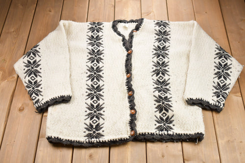 Vintage 1980s Tejidos Sisa Aztec Knitted Sweater / Vintage 80s Cardigan / Pattern Sweater / Outdoor / Hand Knit / Made In Ecuador